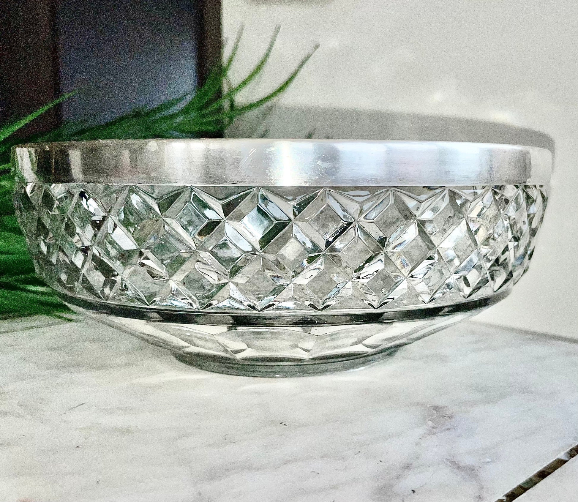 Exquisite Vintage Crystal Heavy Cut Glass bowl rimmed with EPNS Silver plated Ring Made in England, British Vintage Dinning