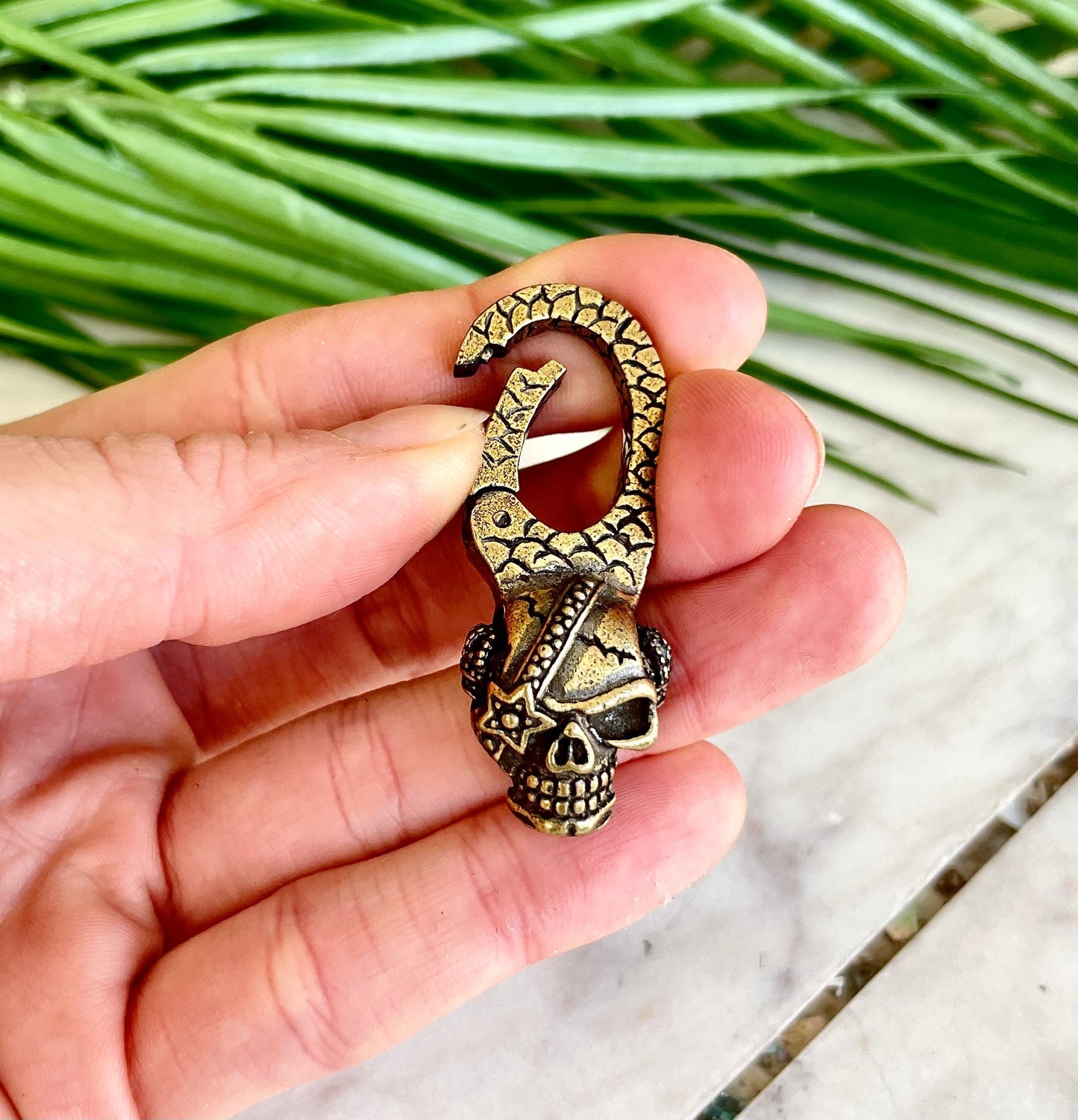 Pirate Skull Keychain: A Timeless and Masculine Gift for Him