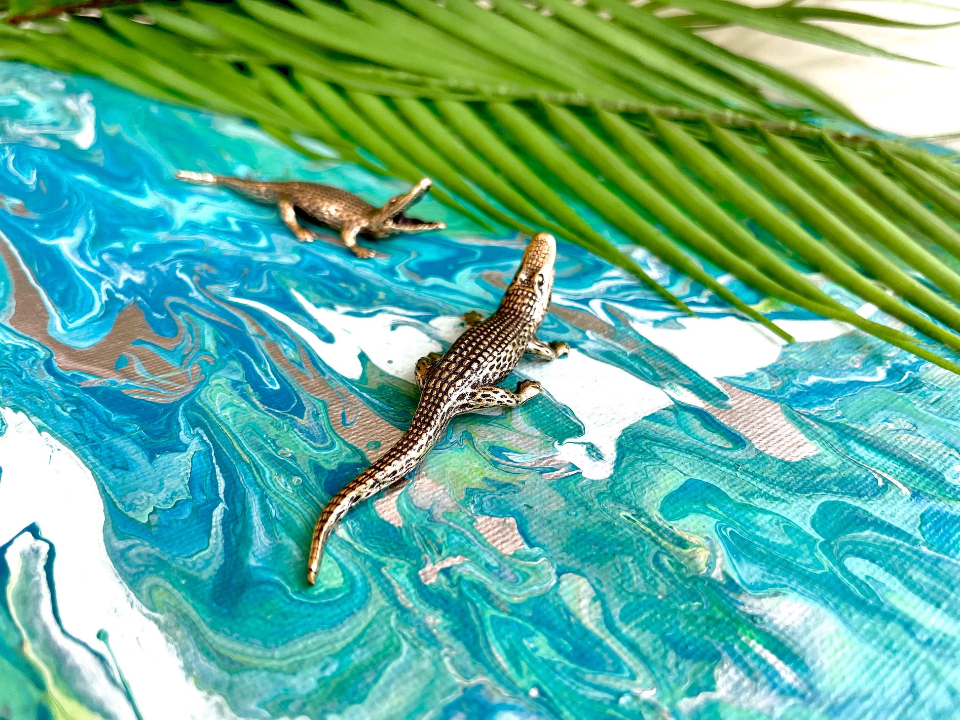 solid brass alligator statue mini metal crocodile figurine metal art incense burner gift for animal