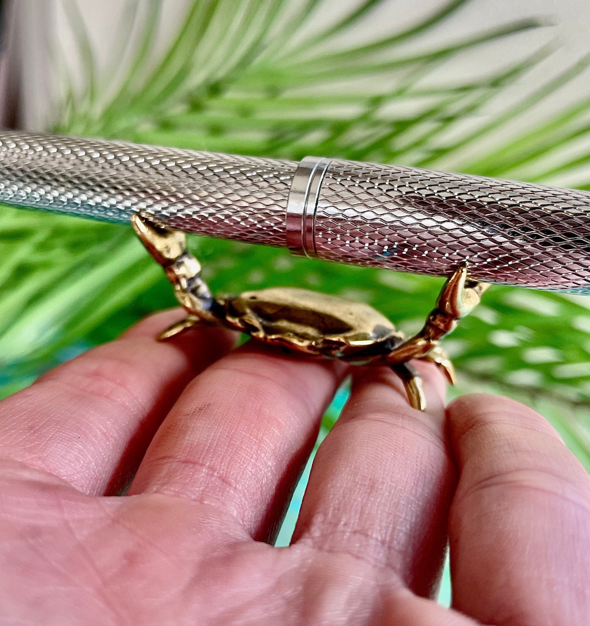 Fine Lifelike, Solid Brass Crab Statue, Metal Dip Pen Rest, Fountain Pen Holder, Japanese Desk Accessory, Paperweight, Chopsticks holder