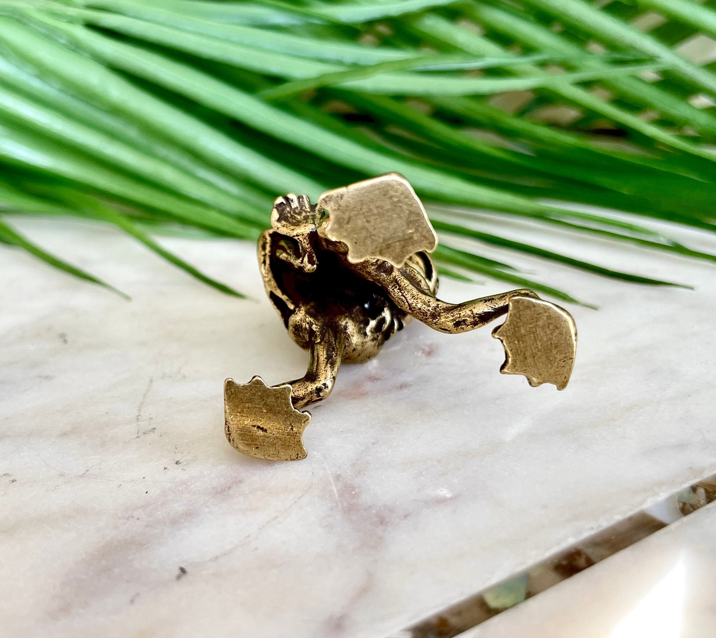 Solid Brass Wrestling frogs Statue, Small Paperweight, Cute collectible figurine, Desk Accessory