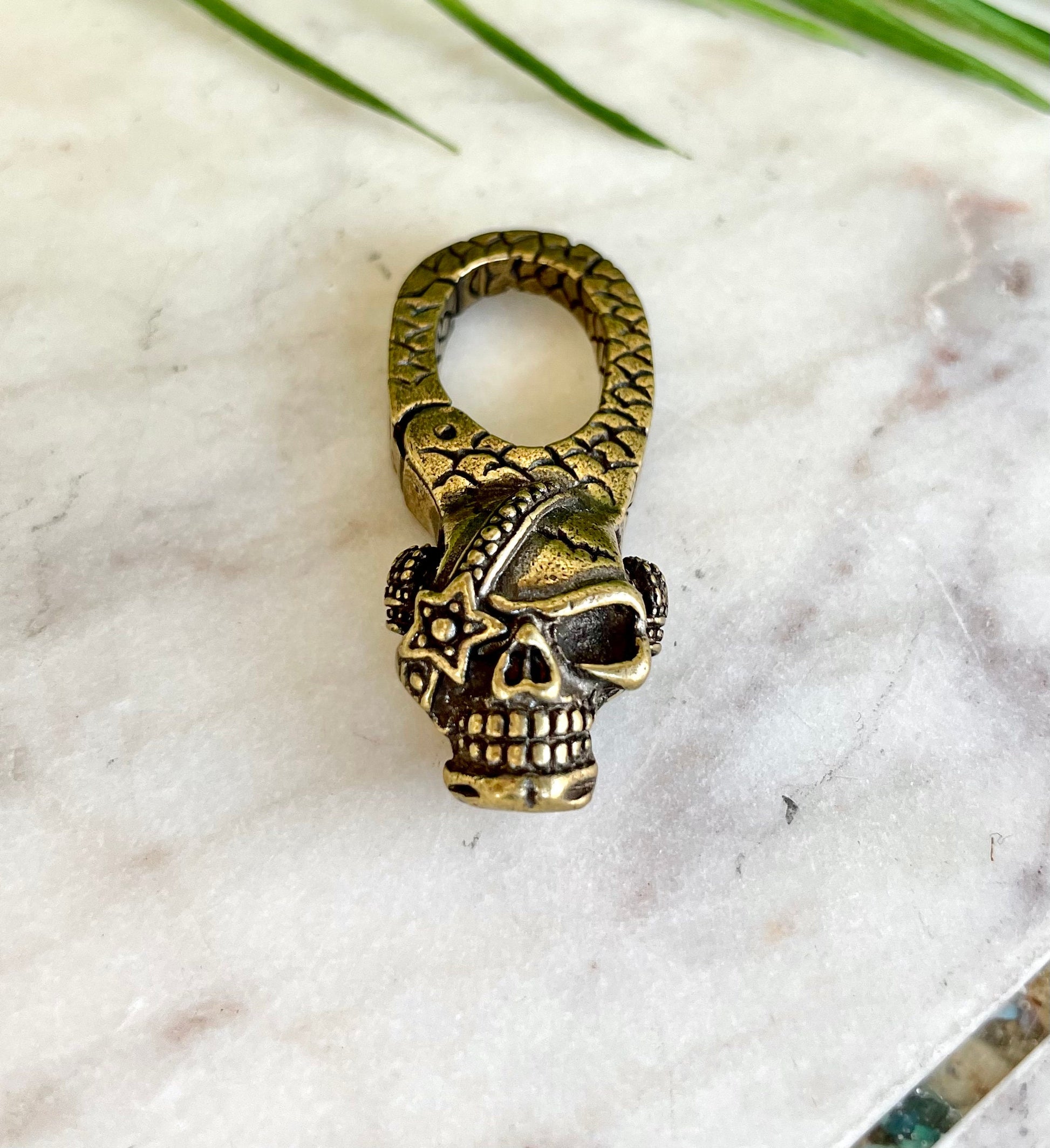 Pirate Skull Keychain: A Timeless and Masculine Gift for Him