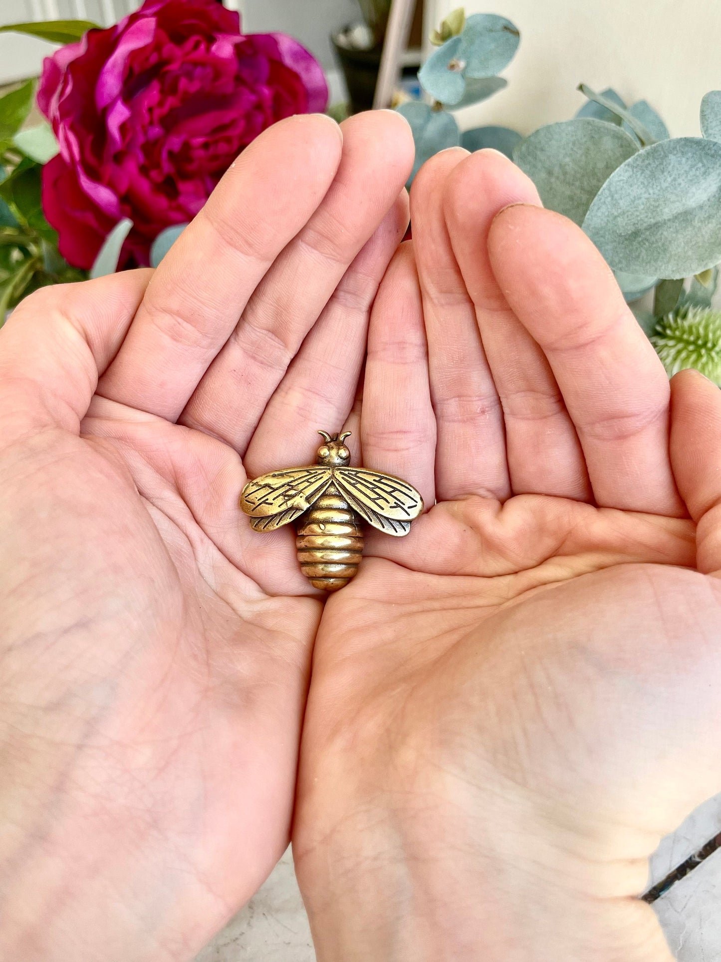 Busy bee good luck charm, Solid brass bumble bee pendant, bee keychain, bumblebee charm good luck, best friend keyring