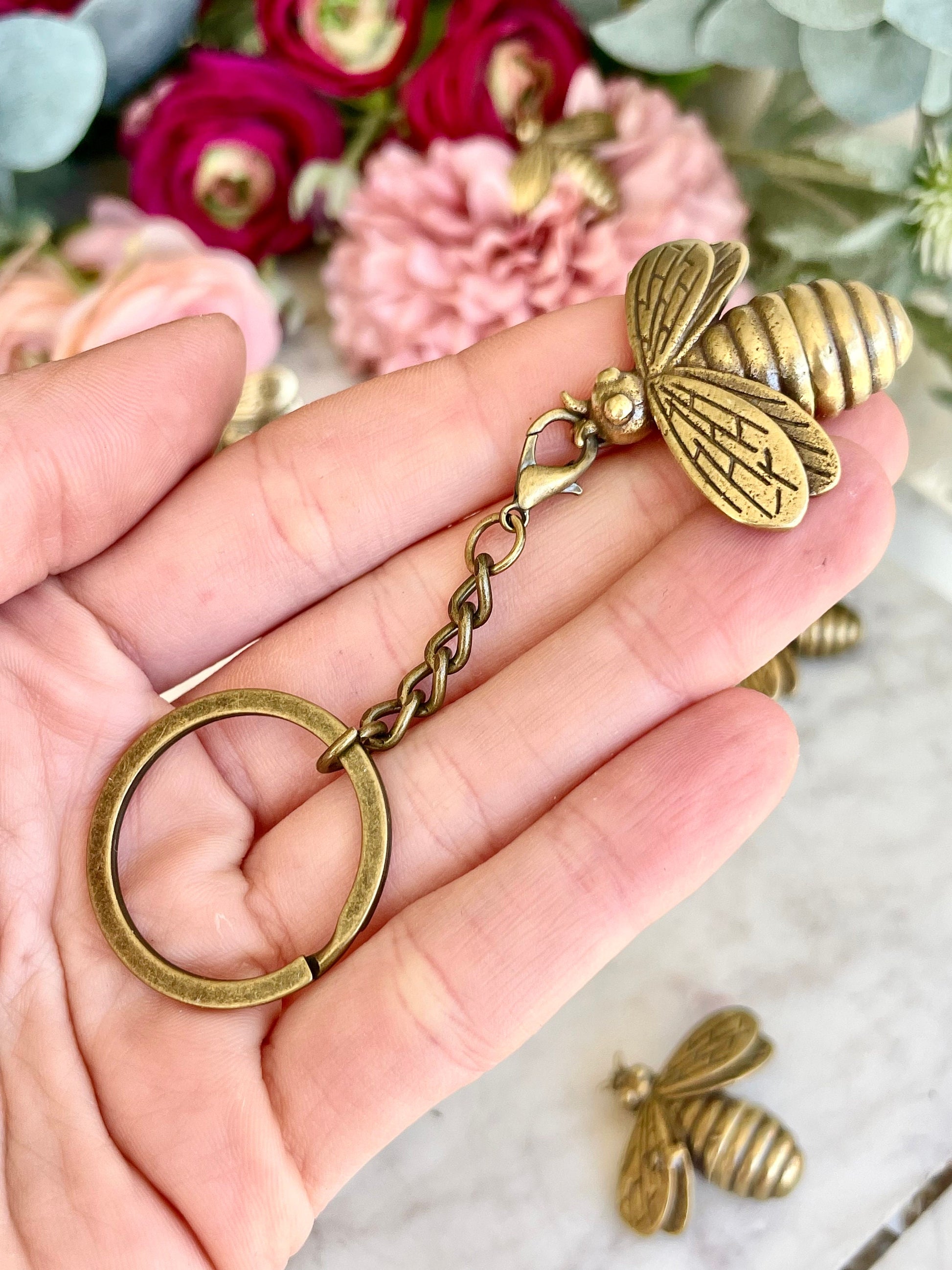 Busy bee good luck charm, Solid brass bumble bee pendant, bee keychain, bumblebee charm good luck, best friend keyring