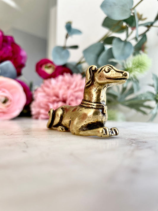 Smiley Hound dog figurine, greyhound statuette, Desktop decoration, whippets dog statuette,