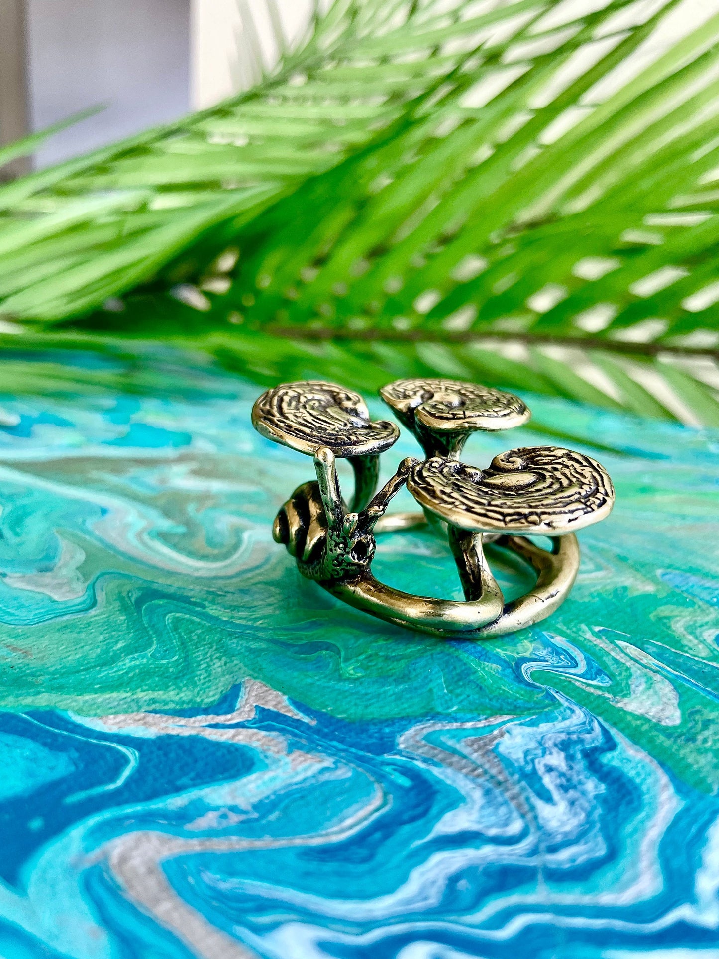 solid brass mushroom snail decor mini fung shui fairy forest terrarium garden cottagecore coffee table office cute gift ideas