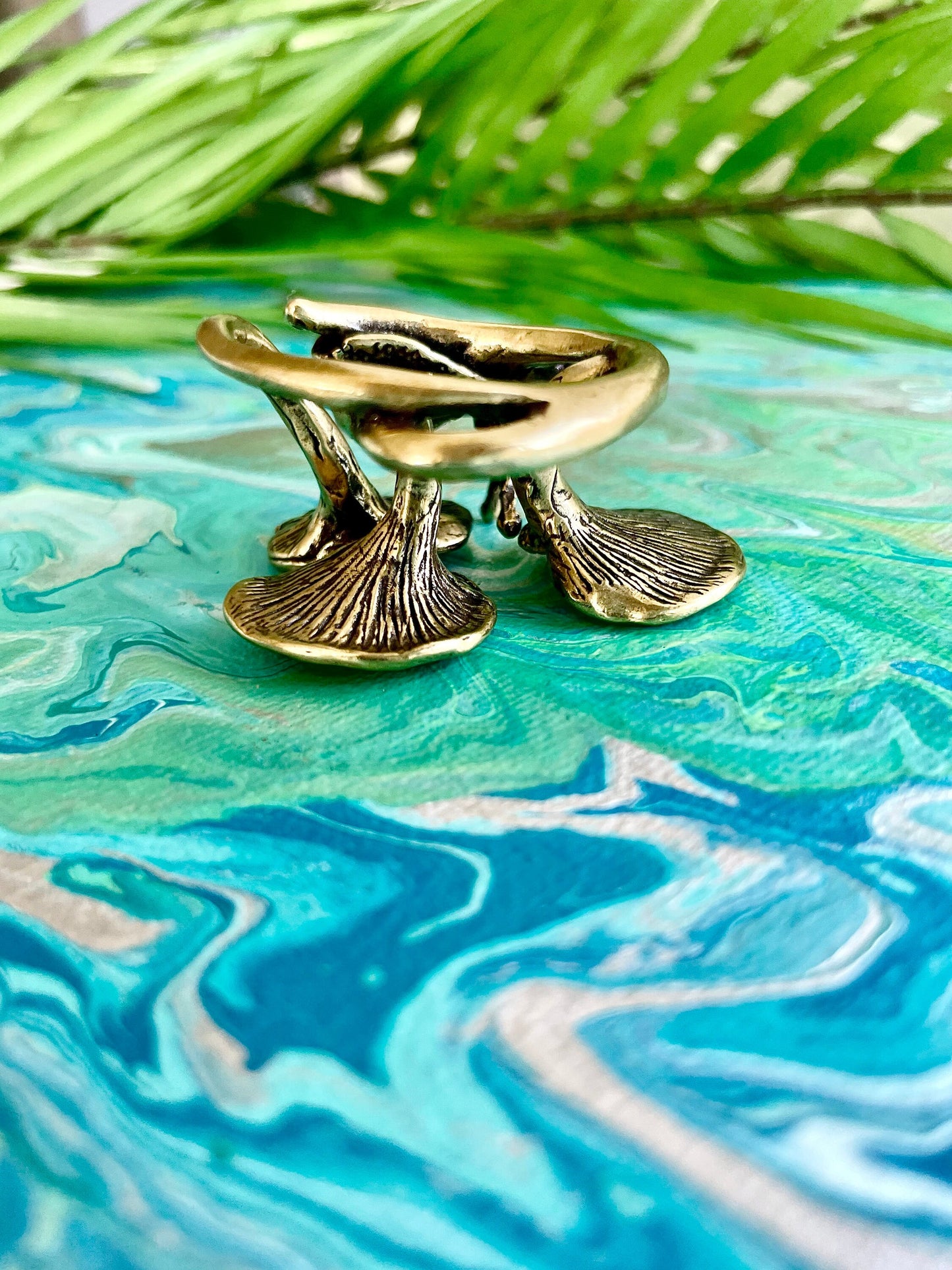 solid brass mushroom snail decor mini fung shui fairy forest terrarium garden cottagecore coffee table office cute gift ideas
