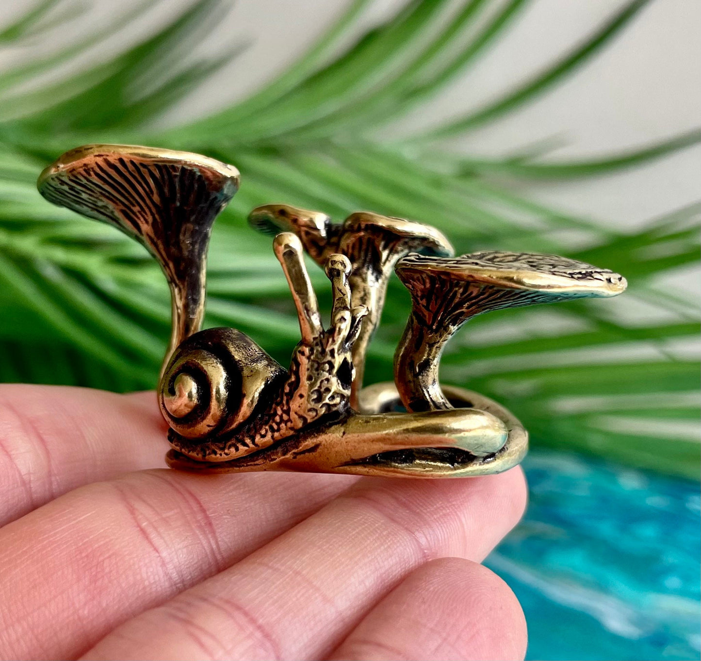 solid brass mushroom snail decor mini fung shui fairy forest terrarium garden cottagecore coffee table office cute gift ideas