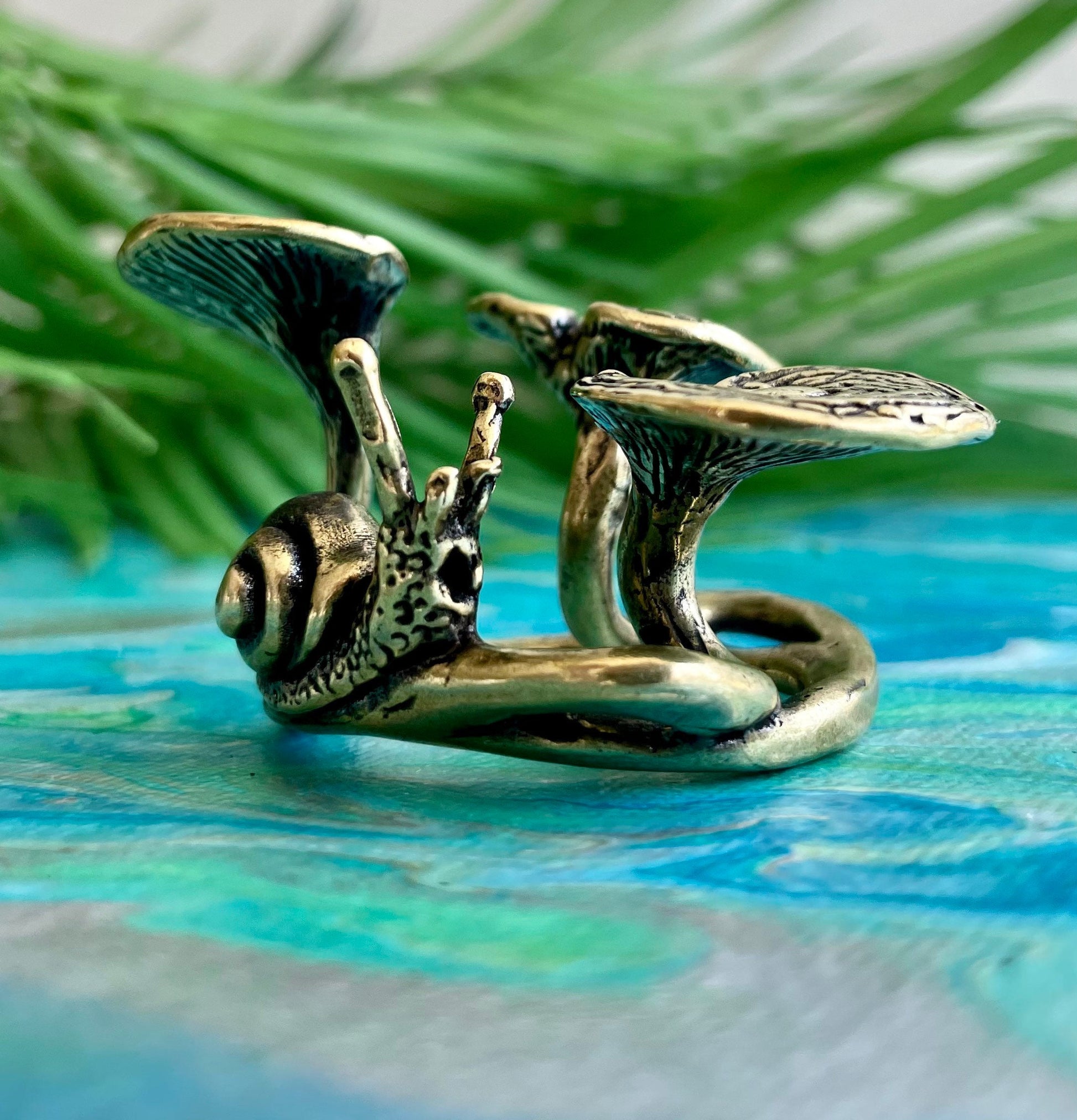 solid brass mushroom snail decor mini fung shui fairy forest terrarium garden cottagecore coffee table office cute gift ideas