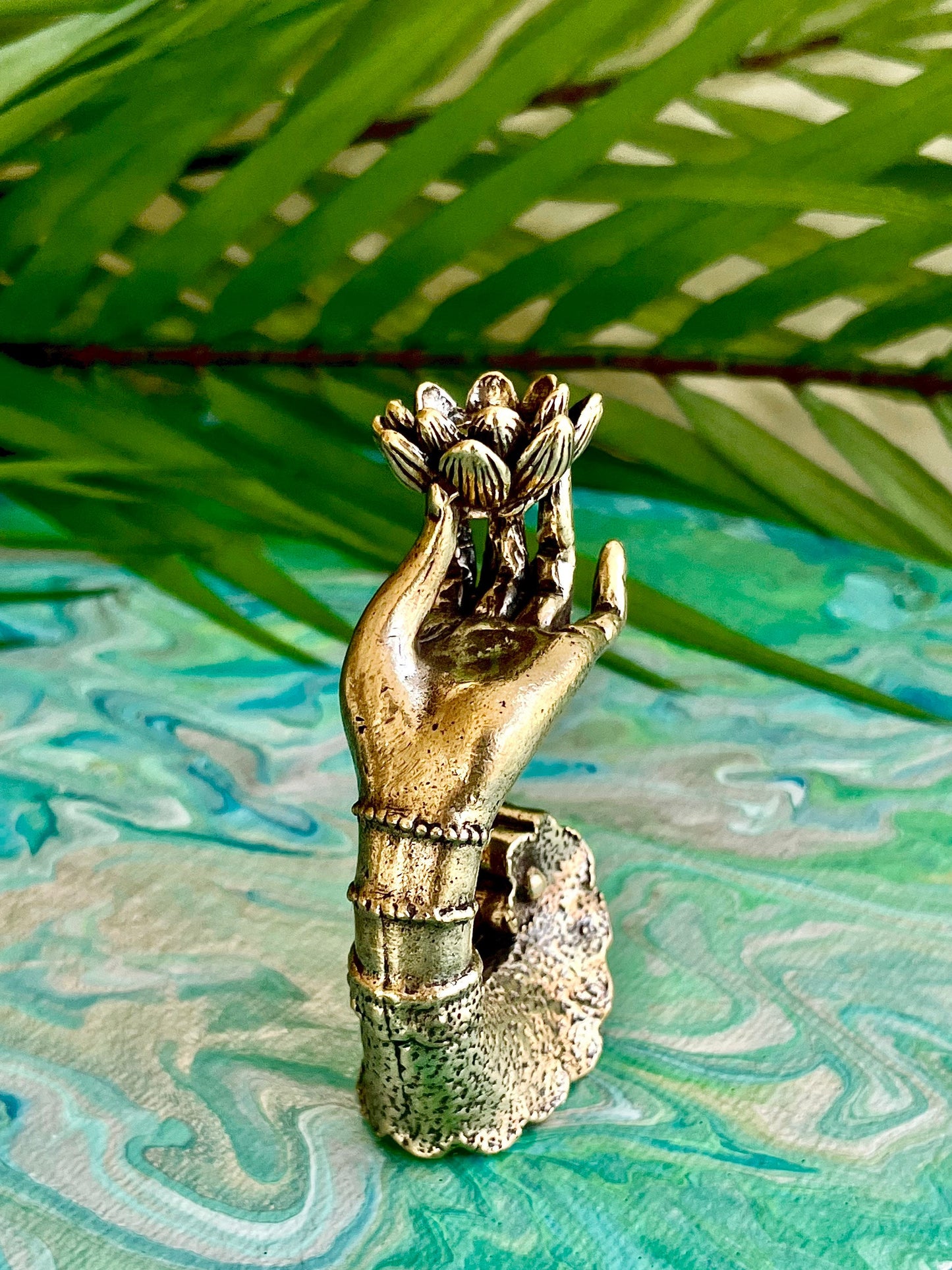 Brass lotus figurine, leaf lotus backflow incense decoration desktop bergamot, hand holding lotus miniature, creative incense holder