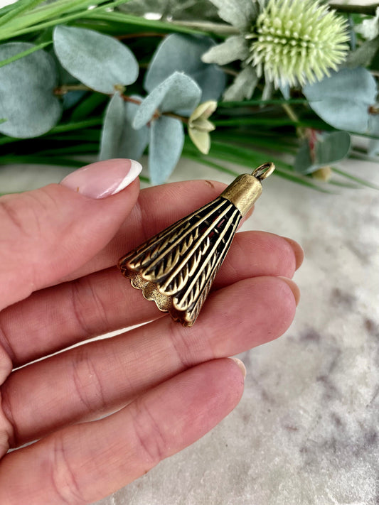 Solid brass Badminton Shuttlecocks Charm, little gift for badminton players, mini golden Shuttlecocks keychain