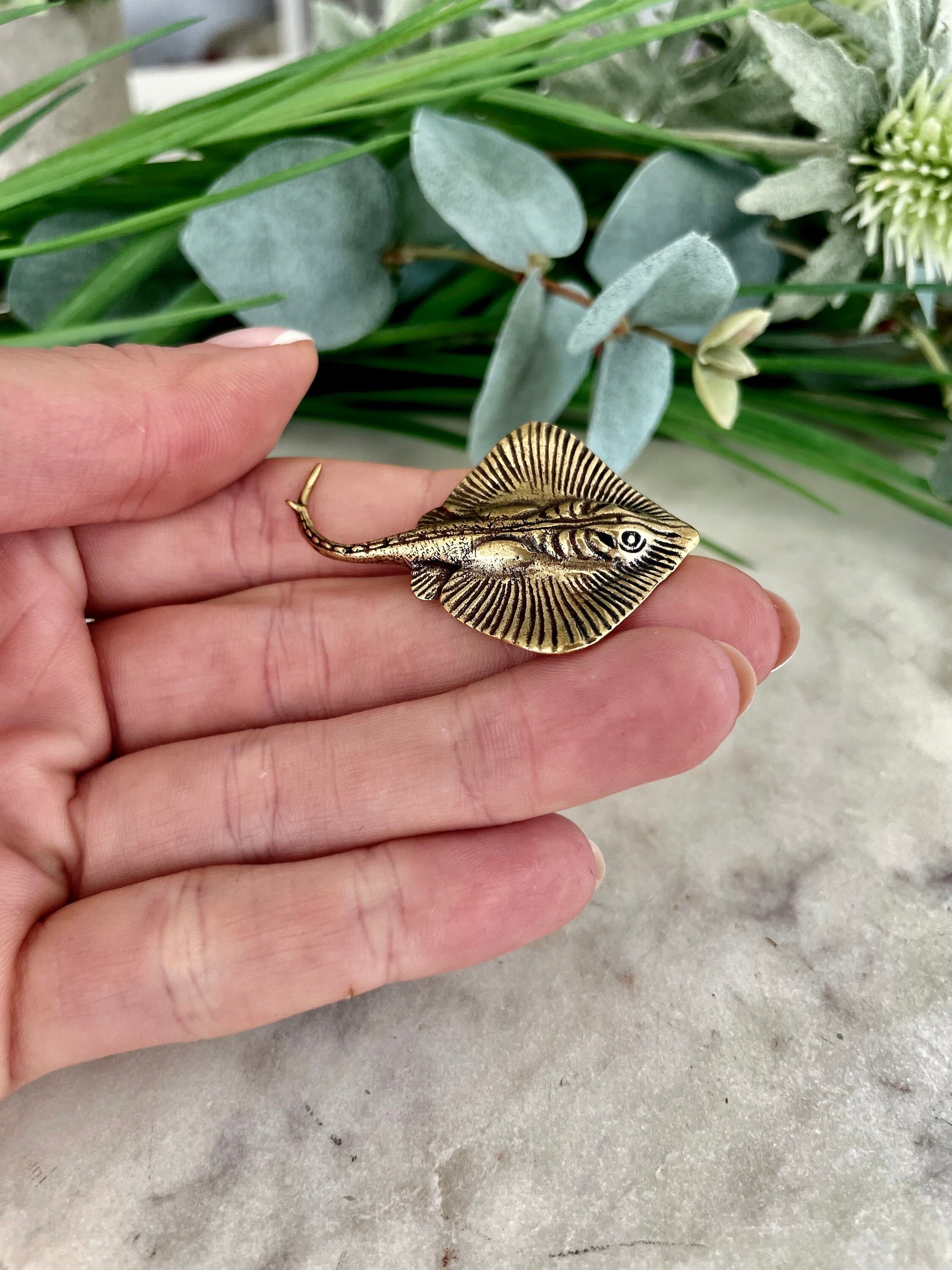 Solid brass fine lifelike StingRay figurine, Sea-life ornament, Devil fish miniature, sea inspired trinket