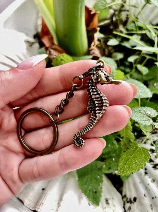 Solid brass Seahorse Keychain Charm, Sea-inspired Talisman, Lucky Souvenir, Keyring for Best Friends, Small Gift, Ocean Lover's Delight