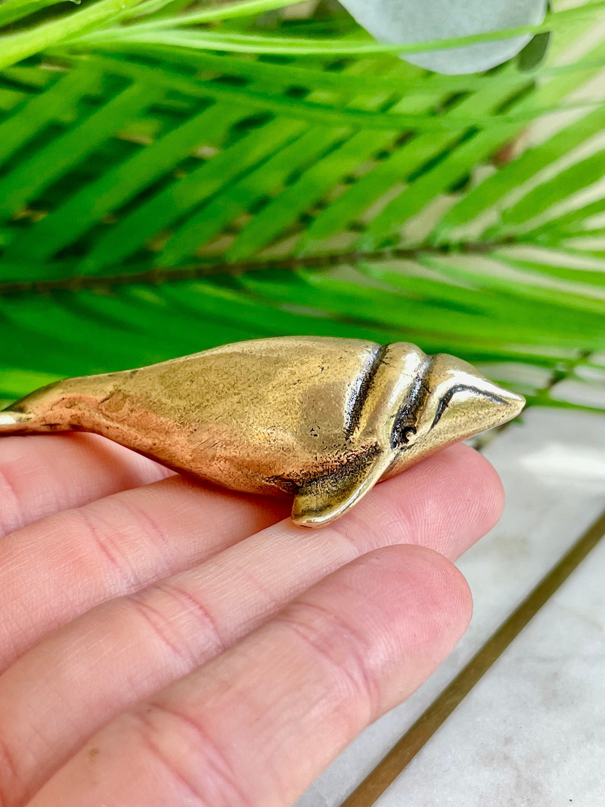 Lifelike solid brass sculptures White whale figurine, metal sea creatures, paperweight metal figurine, beluga statuette
