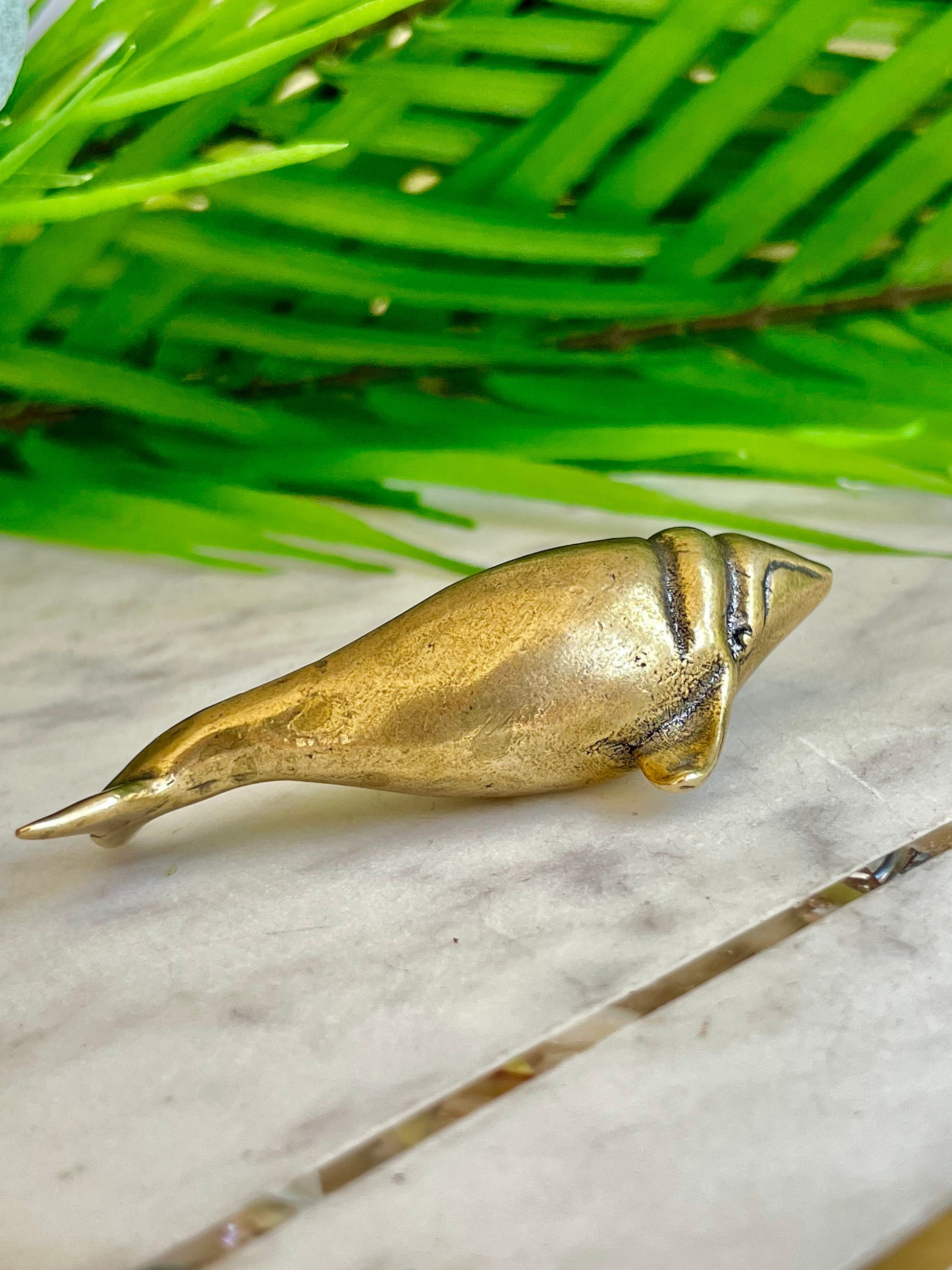 Lifelike solid brass sculptures White whale figurine, metal sea creatures, paperweight metal figurine, beluga statuette