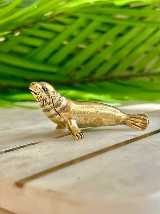 Lifelike fine Sea lion miniature, solid brass figurine, sea creature sculpture, pinnipeds miniature, cute seal