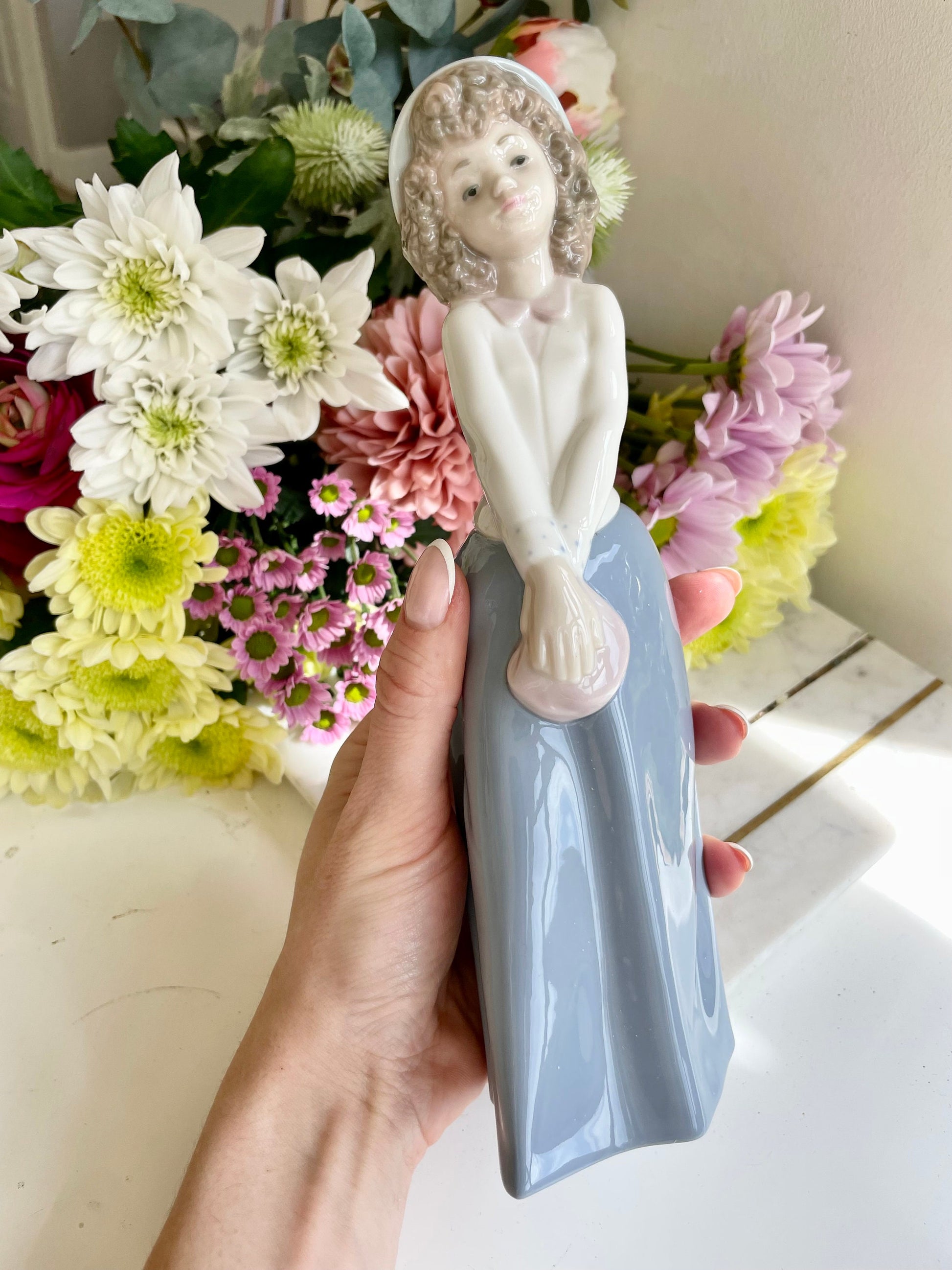 Lladro NAO Figurine Too Cute Girl With Handbag - Boxed