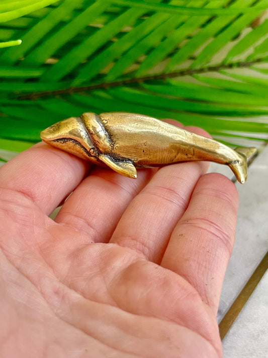 Lifelike solid brass sculptures White whale figurine, metal sea creatures, paperweight metal figurine, beluga statuette
