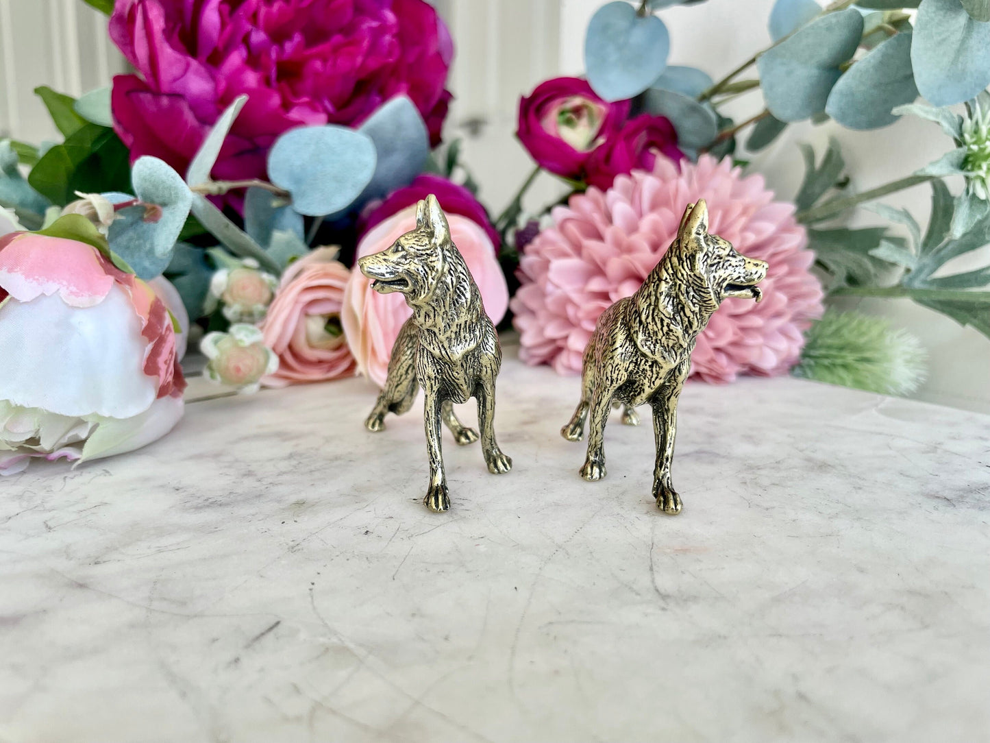 Brass Shepherd dog figurine, shepherd decoration brass statuette, Desktop decoration, sheep-dog statuette, Beautiful gift