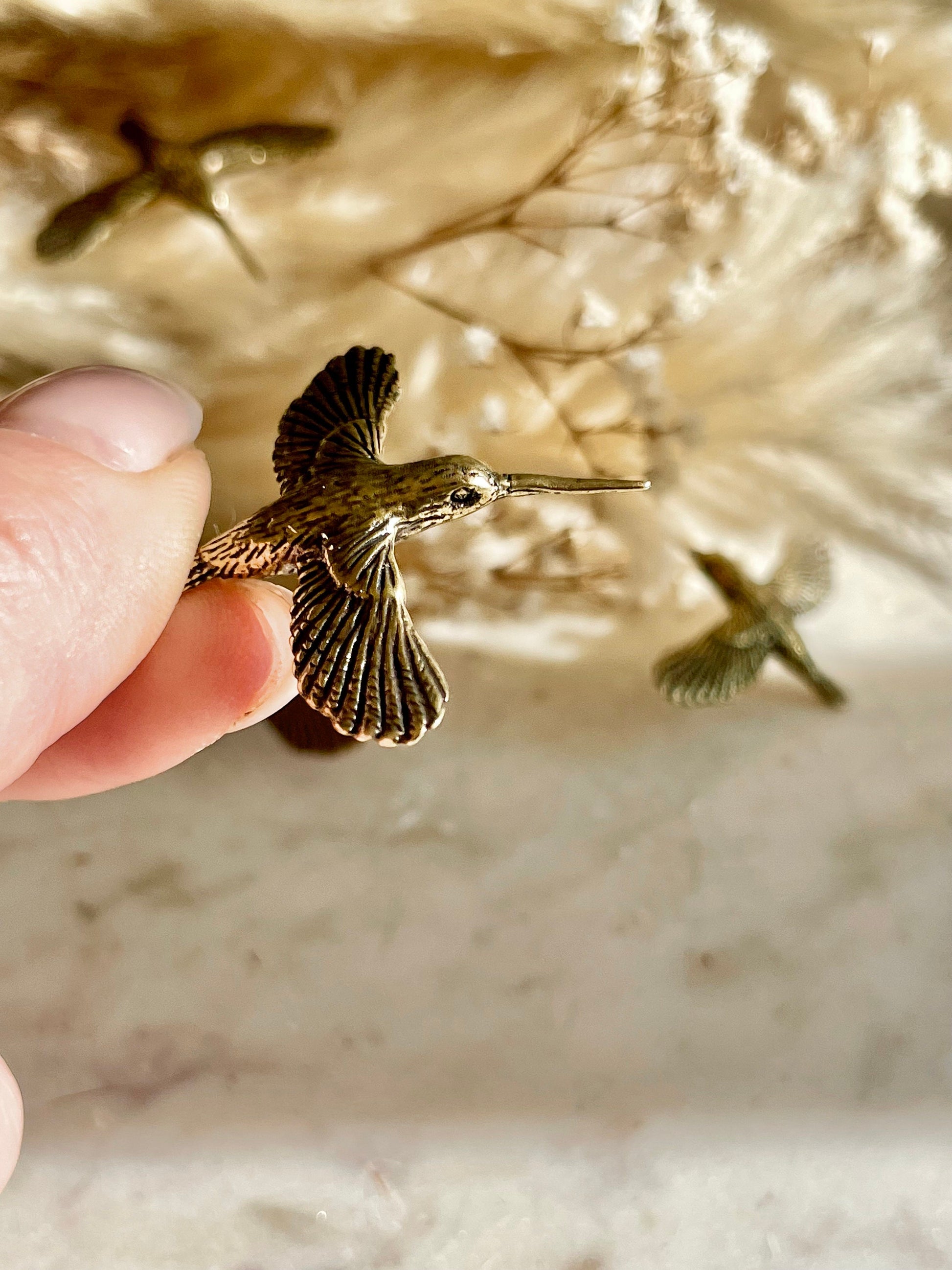 Little Hummingbird miniature, solid brass flying bird figurine, Curious hummingbird figure, Pretty gift, Nice gift for nature lovers