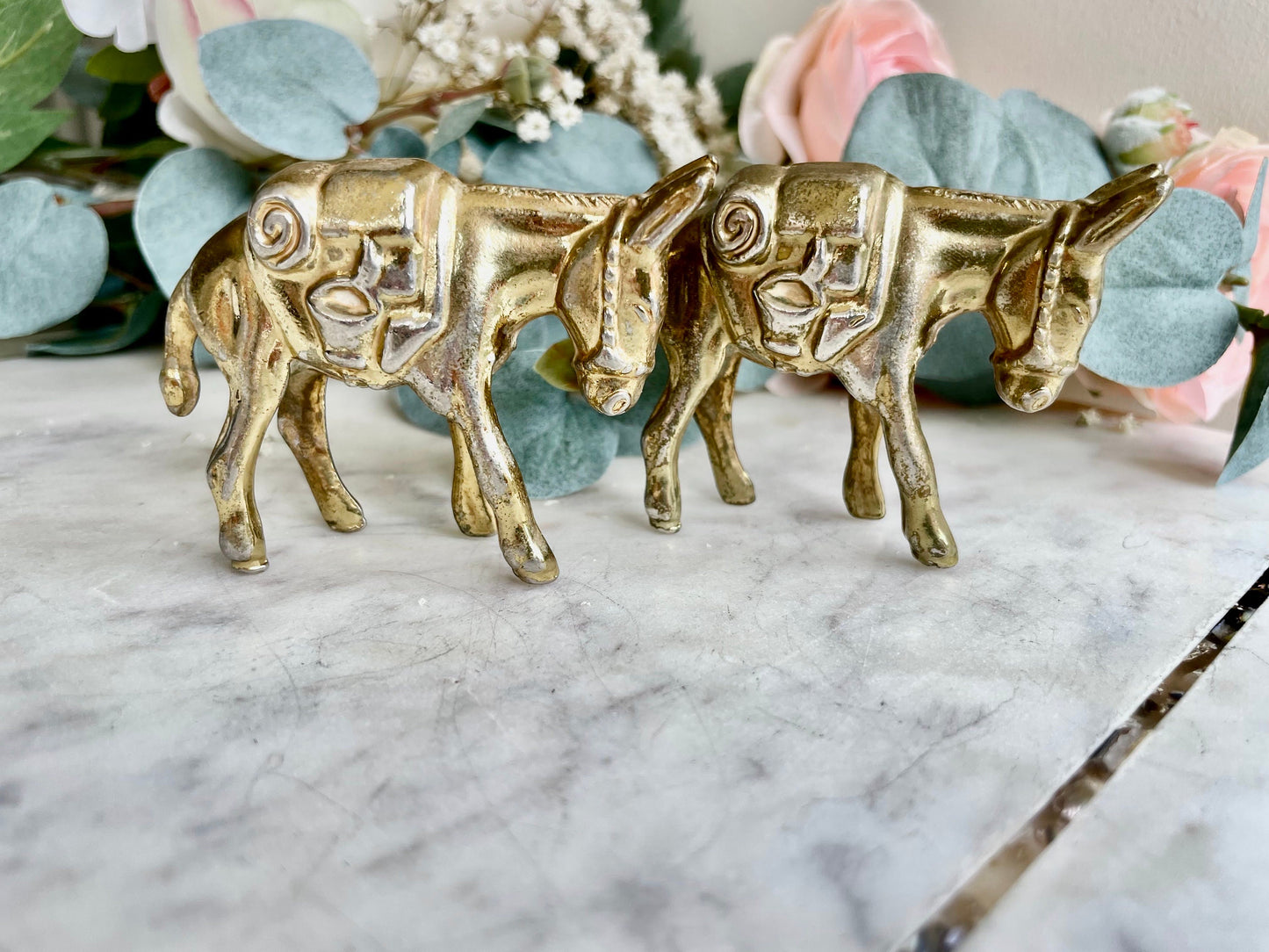 Vintage metal donkey figurine, Library Décor, small farm style figurine, old art decorative, paperweight