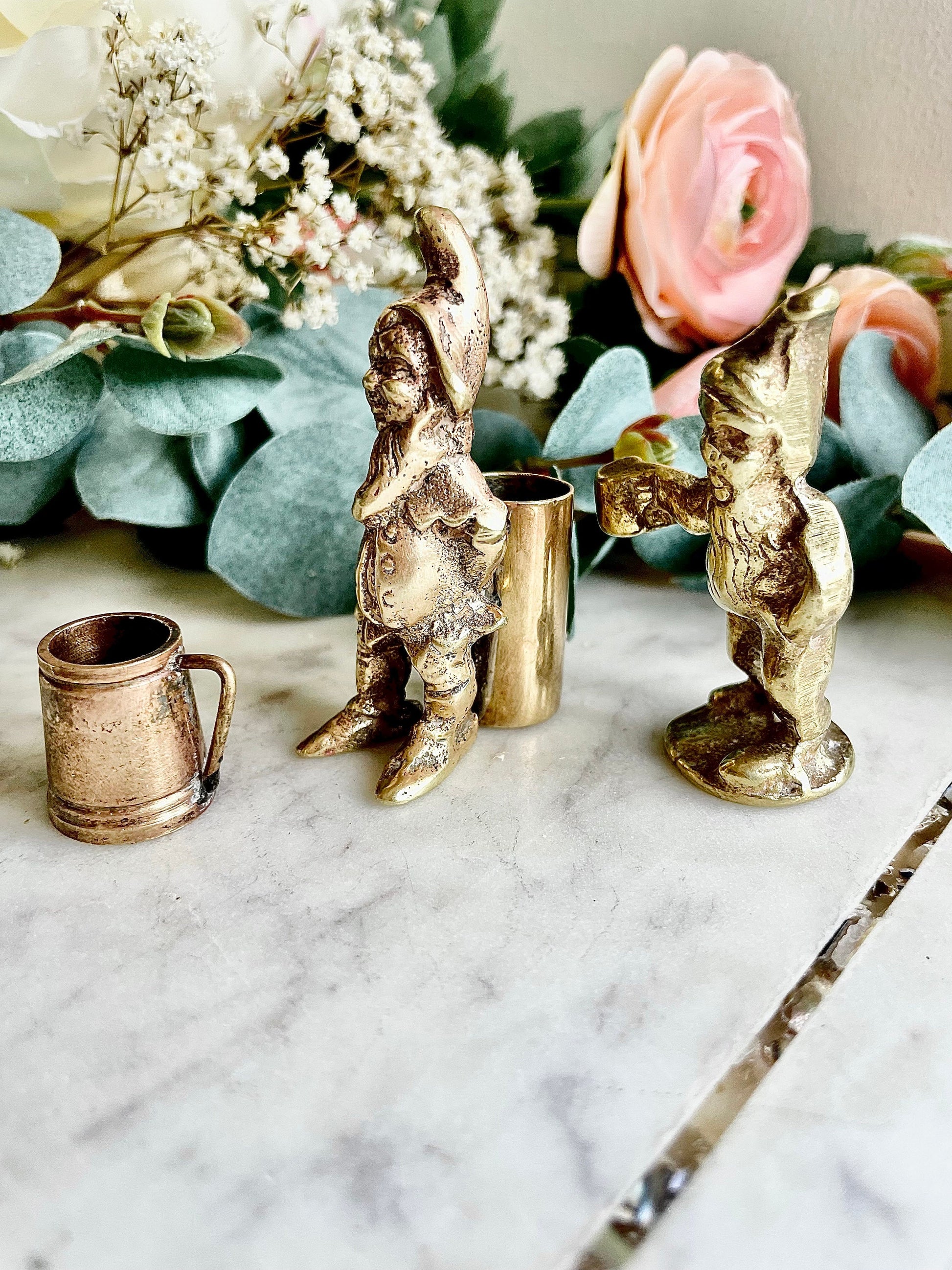 Gnome miniature, Vintage solid brass Dwarf holding tankard and bottle, gnome with a tankard, tankard miniature, little boozers gift