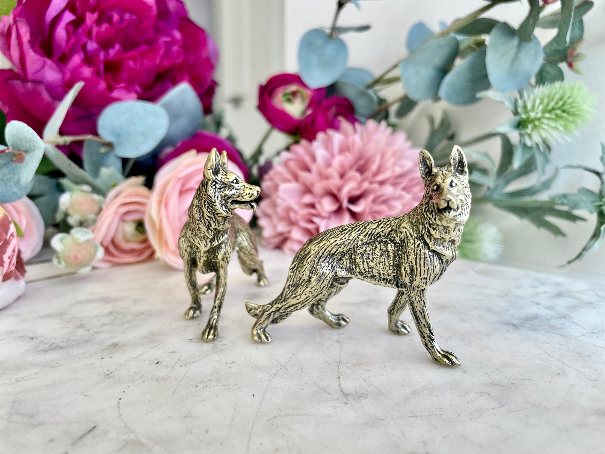 Brass Shepherd dog figurine, shepherd decoration brass statuette, Desktop decoration, sheep-dog statuette, Beautiful gift