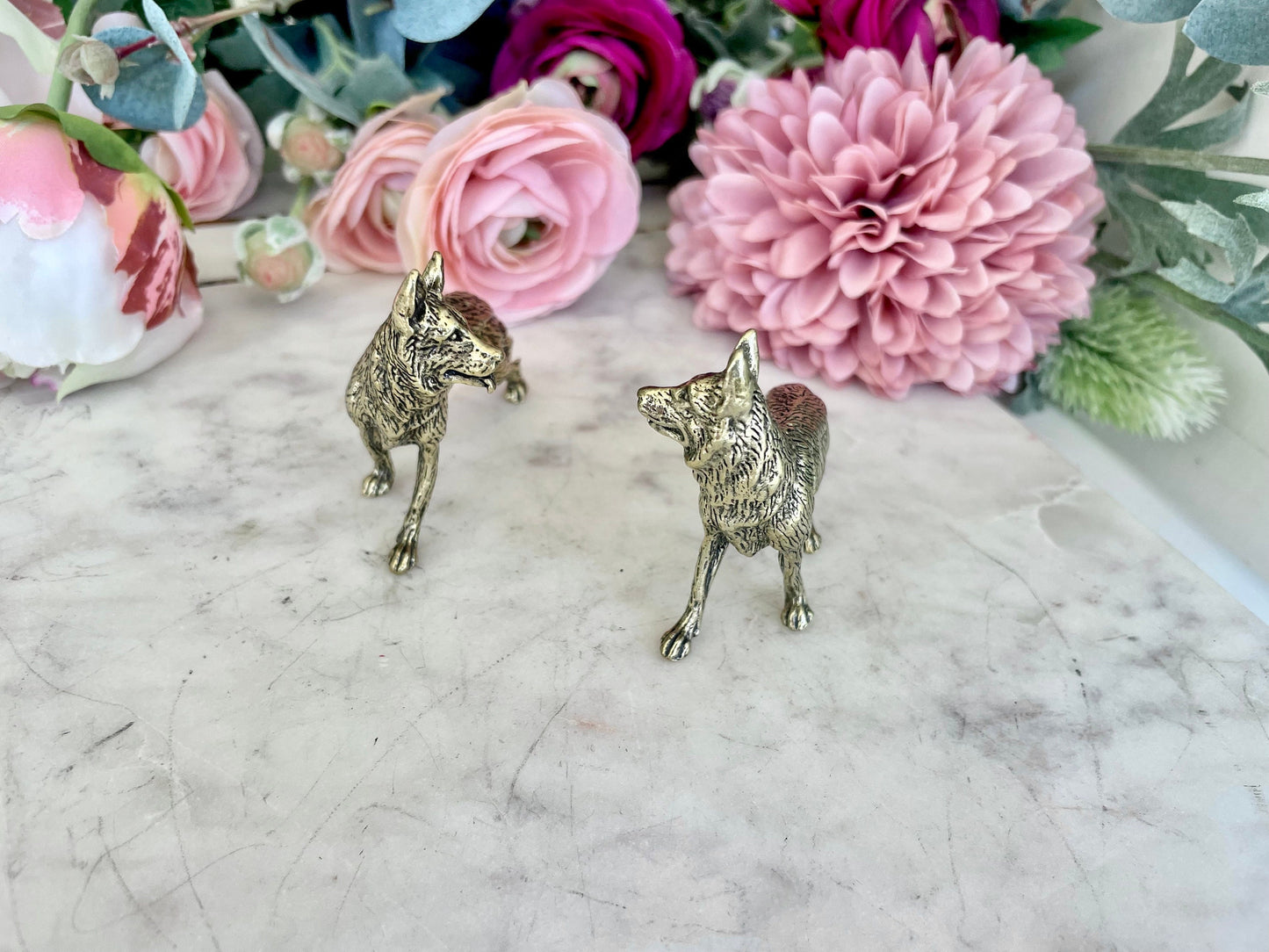 Brass Shepherd dog figurine, shepherd decoration brass statuette, Desktop decoration, sheep-dog statuette, Beautiful gift