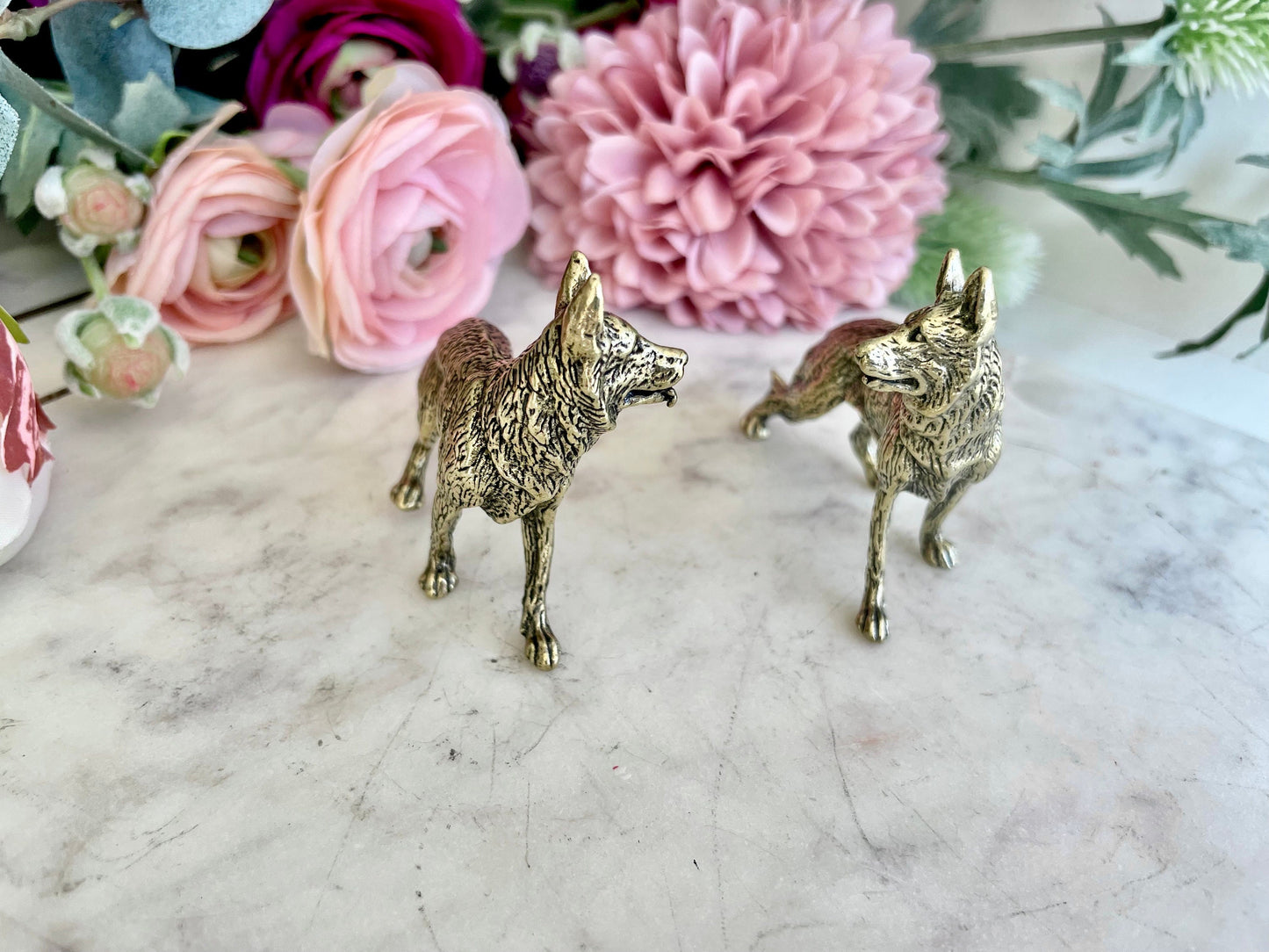 Brass Shepherd dog figurine, shepherd decoration brass statuette, Desktop decoration, sheep-dog statuette, Beautiful gift
