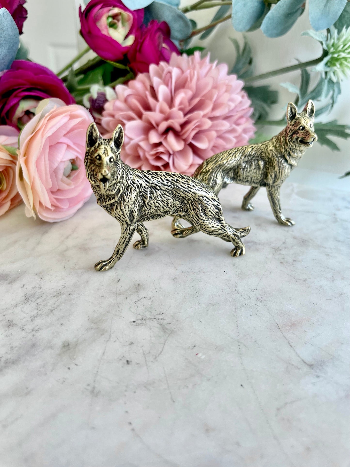 Brass Shepherd dog figurine, shepherd decoration brass statuette, Desktop decoration, sheep-dog statuette, Beautiful gift