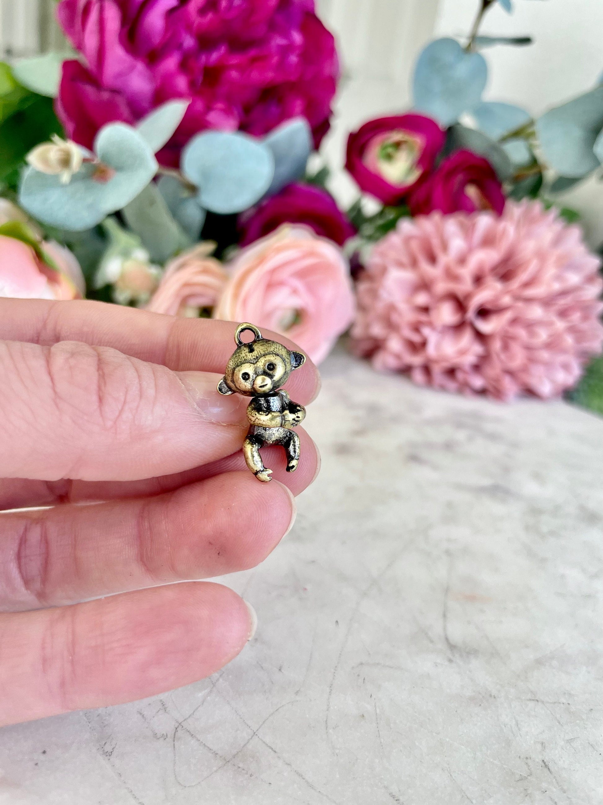 Fine craftsmanship Solid Brass monkey with rotating head pendant, Brass macaca keyring, mini monkey necklace , Cool gift