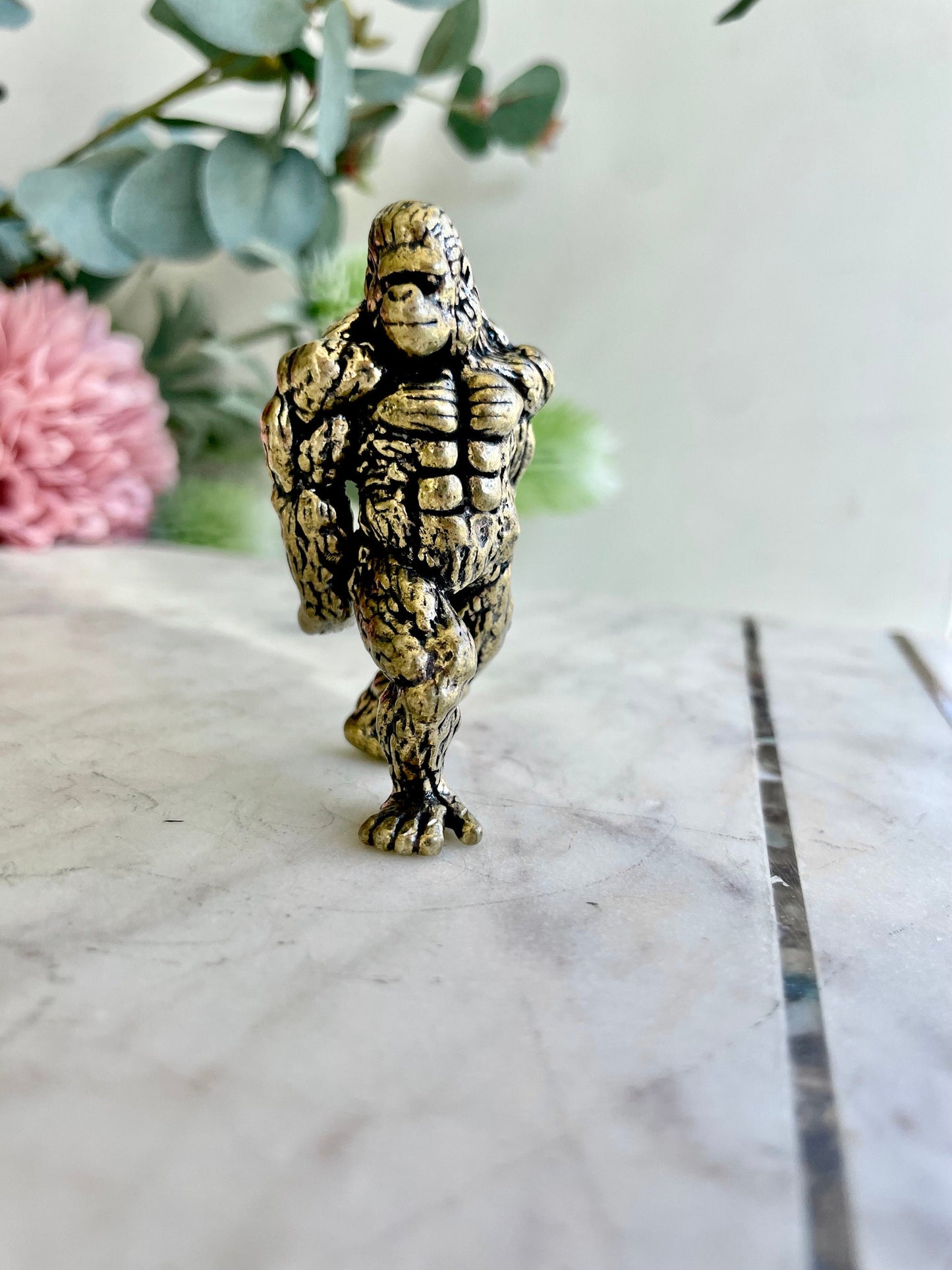Gym lover, Fine craftsmanship, solid brass figurine, Gorilla athlete, Funny gift for bodybuilders, Ape, KingKong, Gift for him