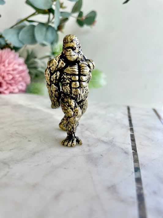 Gym lover, Fine craftsmanship, solid brass figurine, Gorilla athlete, Funny gift for bodybuilders, Ape, KingKong, Gift for him