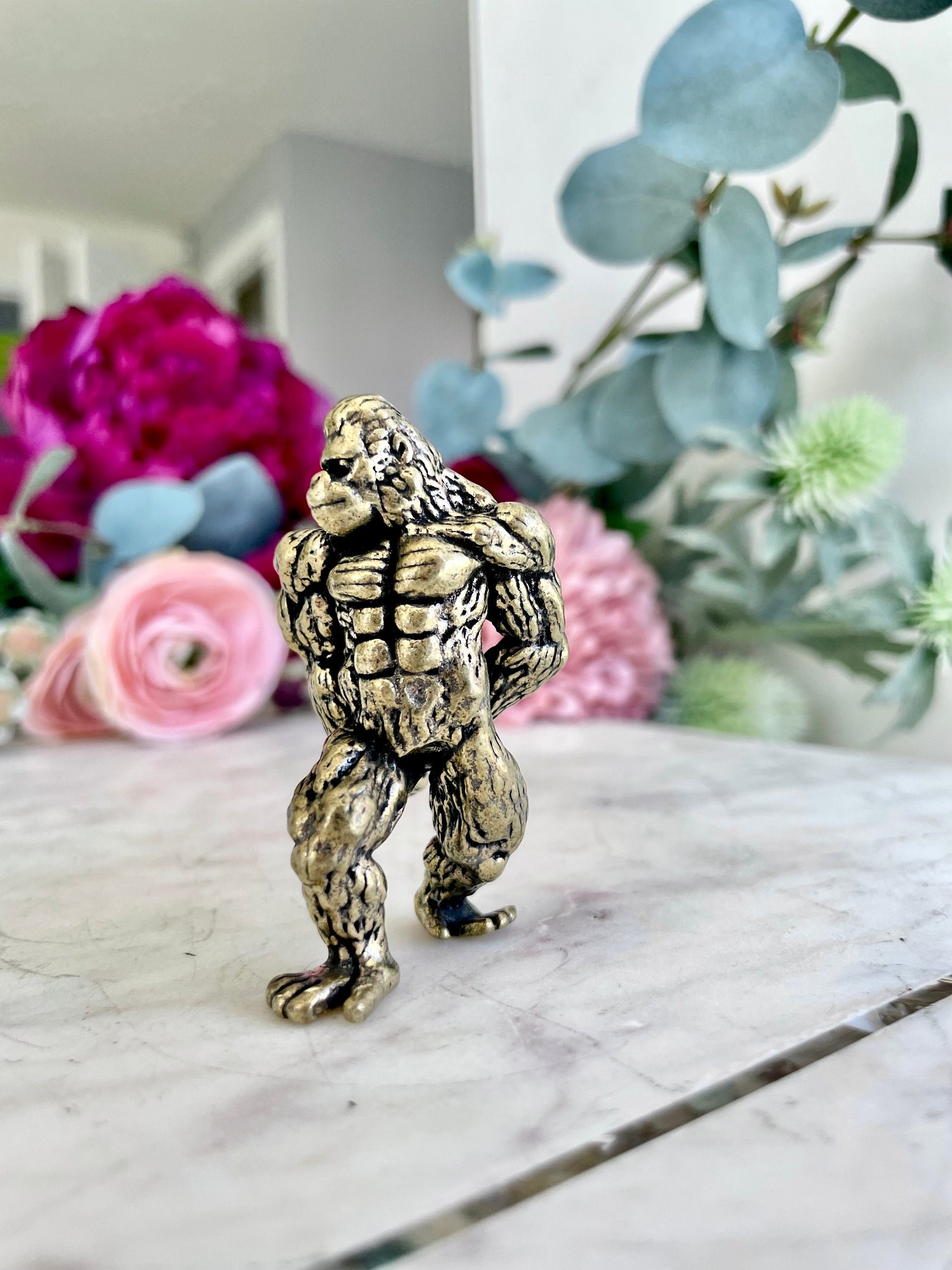 Gym lover, Fine craftsmanship, solid brass figurine, Gorilla athlete, Funny gift for bodybuilders, Ape, KingKong, Gift for him