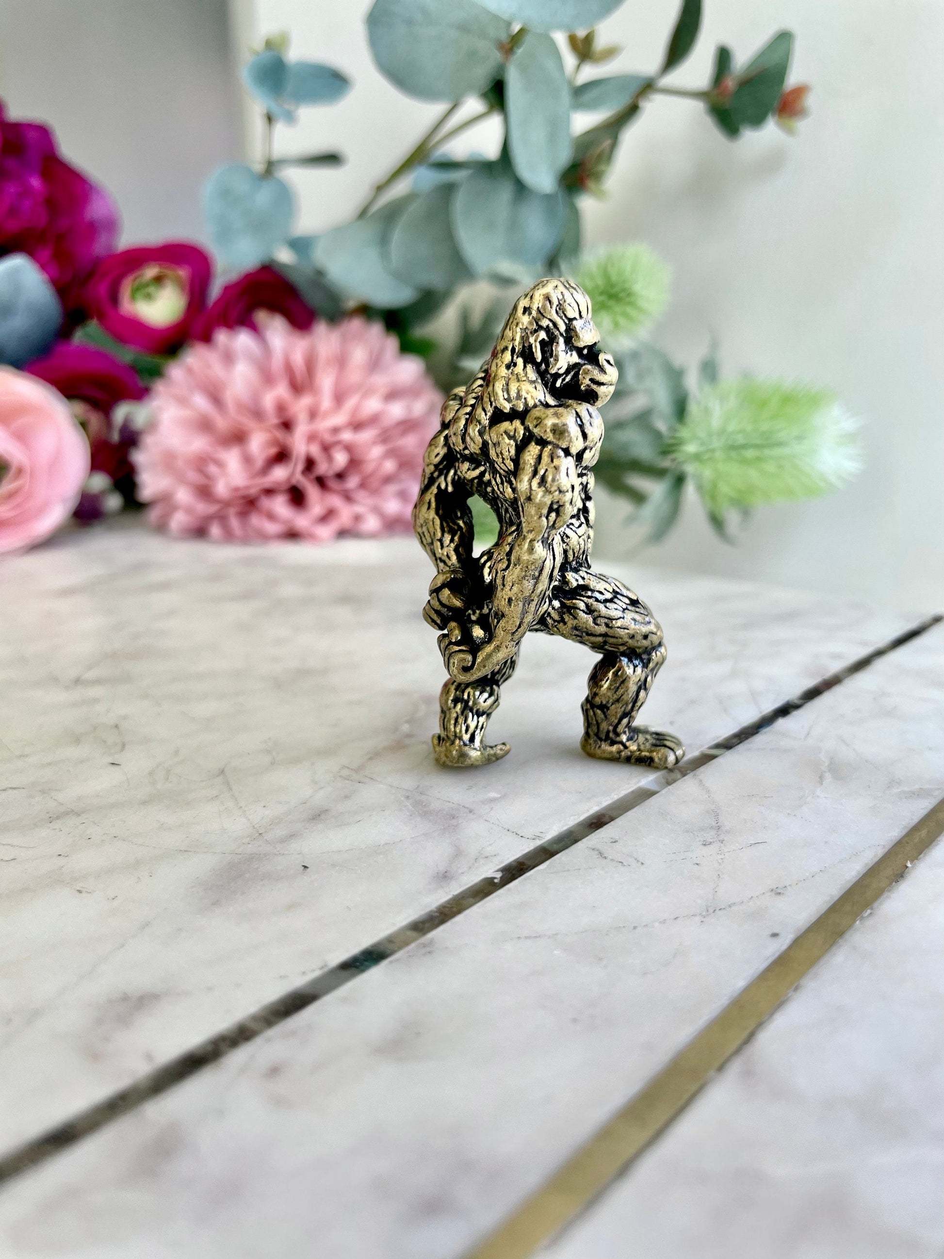 Gym lover, Fine craftsmanship, solid brass figurine, Gorilla athlete, Funny gift for bodybuilders, Ape, KingKong, Gift for him