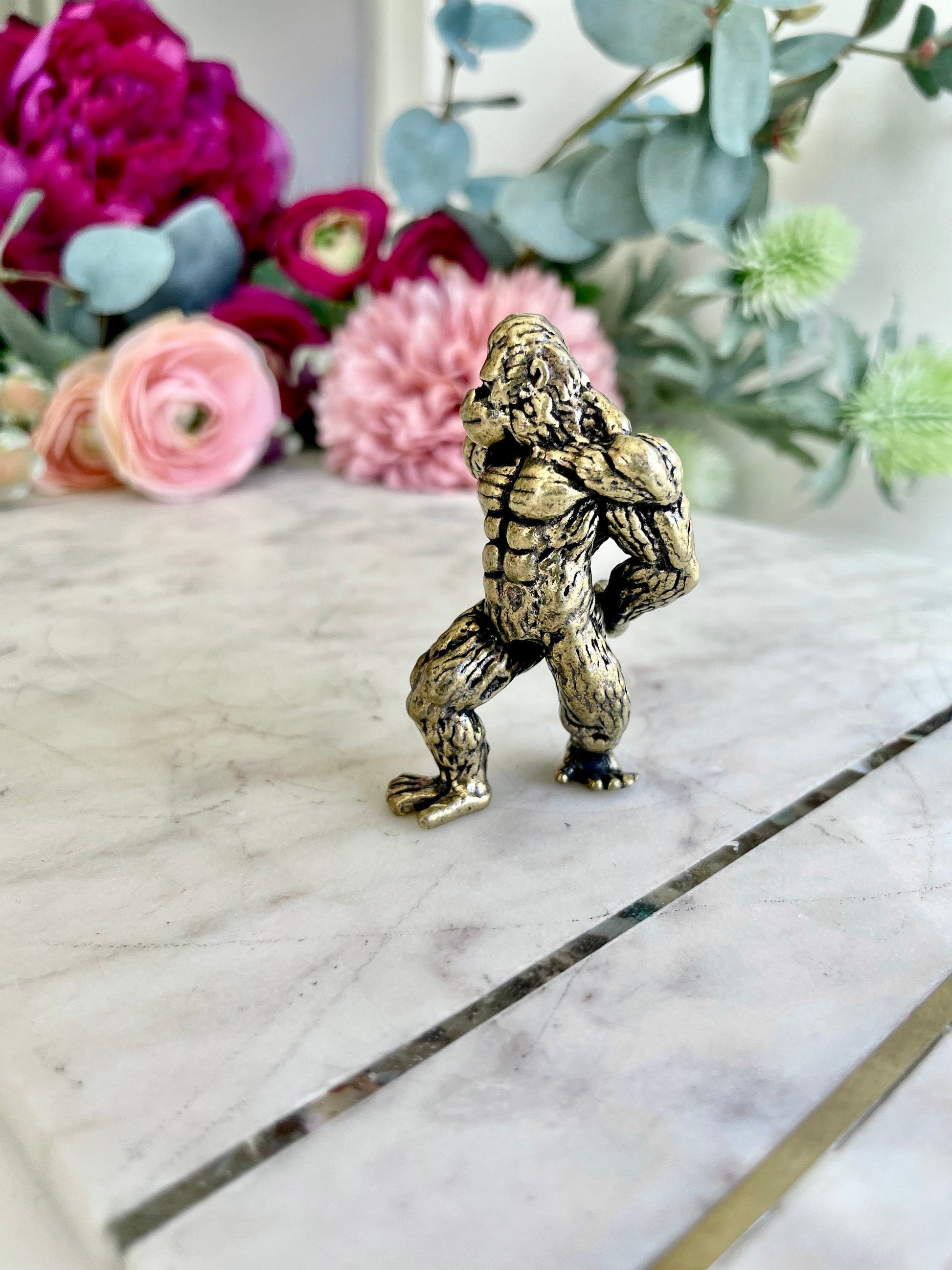 Gym lover, Fine craftsmanship, solid brass figurine, Gorilla athlete, Funny gift for bodybuilders, Ape, KingKong, Gift for him