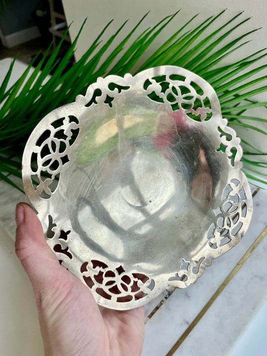 Beautiful Vintage Silver plated Filigree, Pierced Bonbon Dish, Bowl Made in England