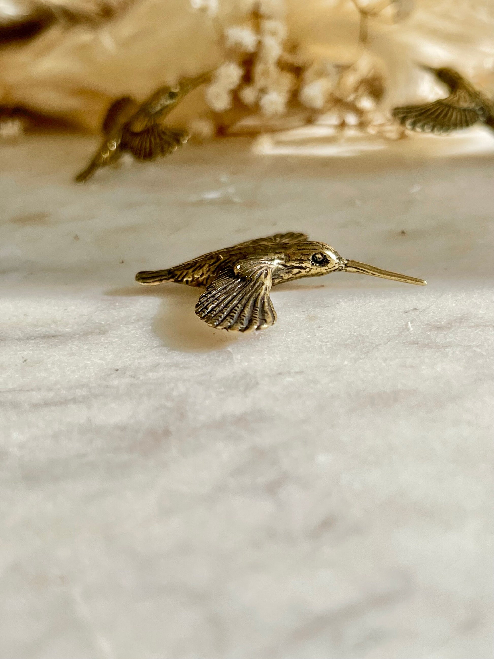 Little Hummingbird miniature, solid brass flying bird figurine, Curious hummingbird figure, Pretty gift, Nice gift for nature lovers