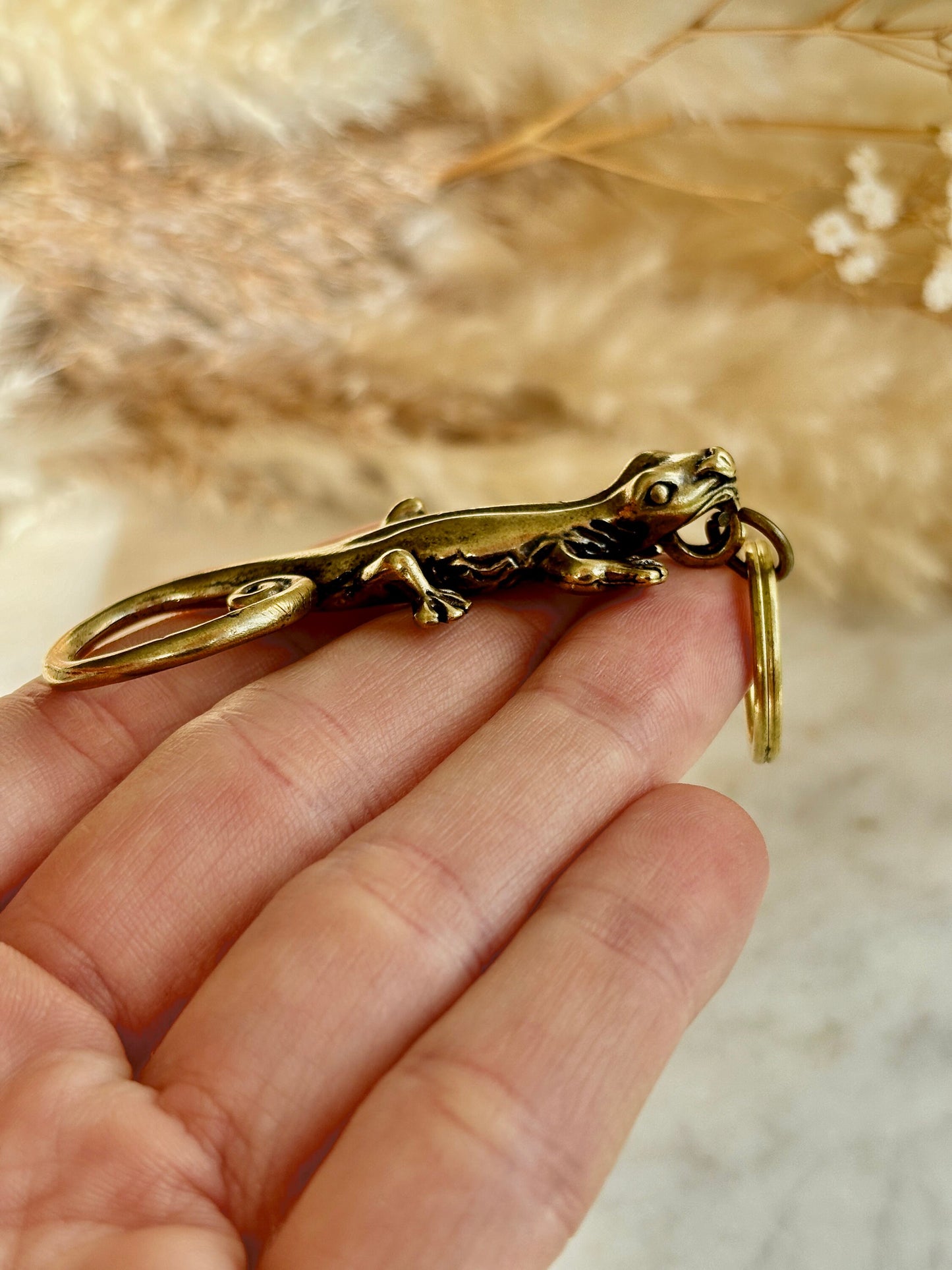 Solid Brass fine Craftsmanship Lizard keychain, lizard lover gifts, reptile lover gifts, gecko keychain