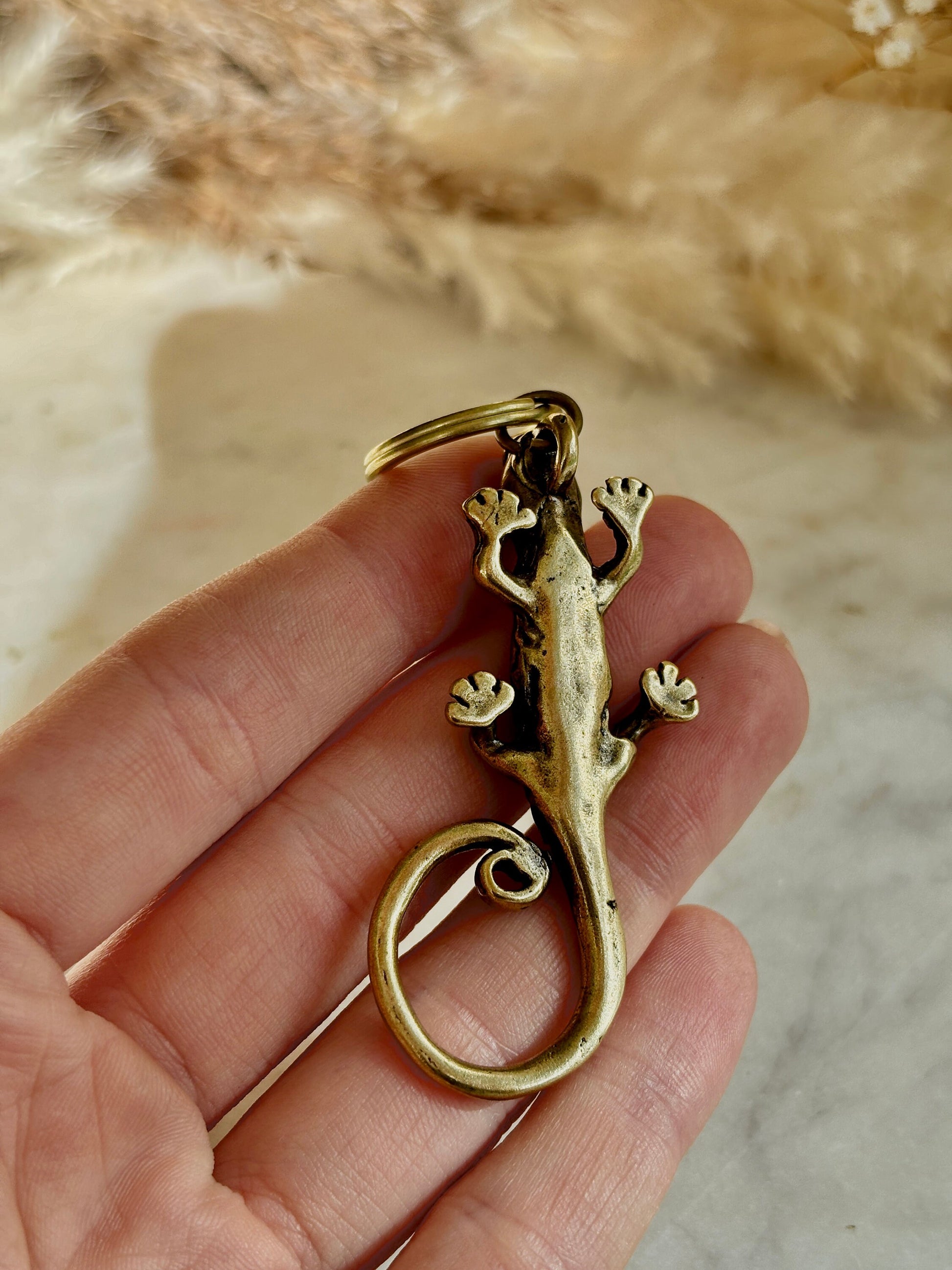 Solid Brass fine Craftsmanship Lizard keychain, lizard lover gifts, reptile lover gifts, gecko keychain