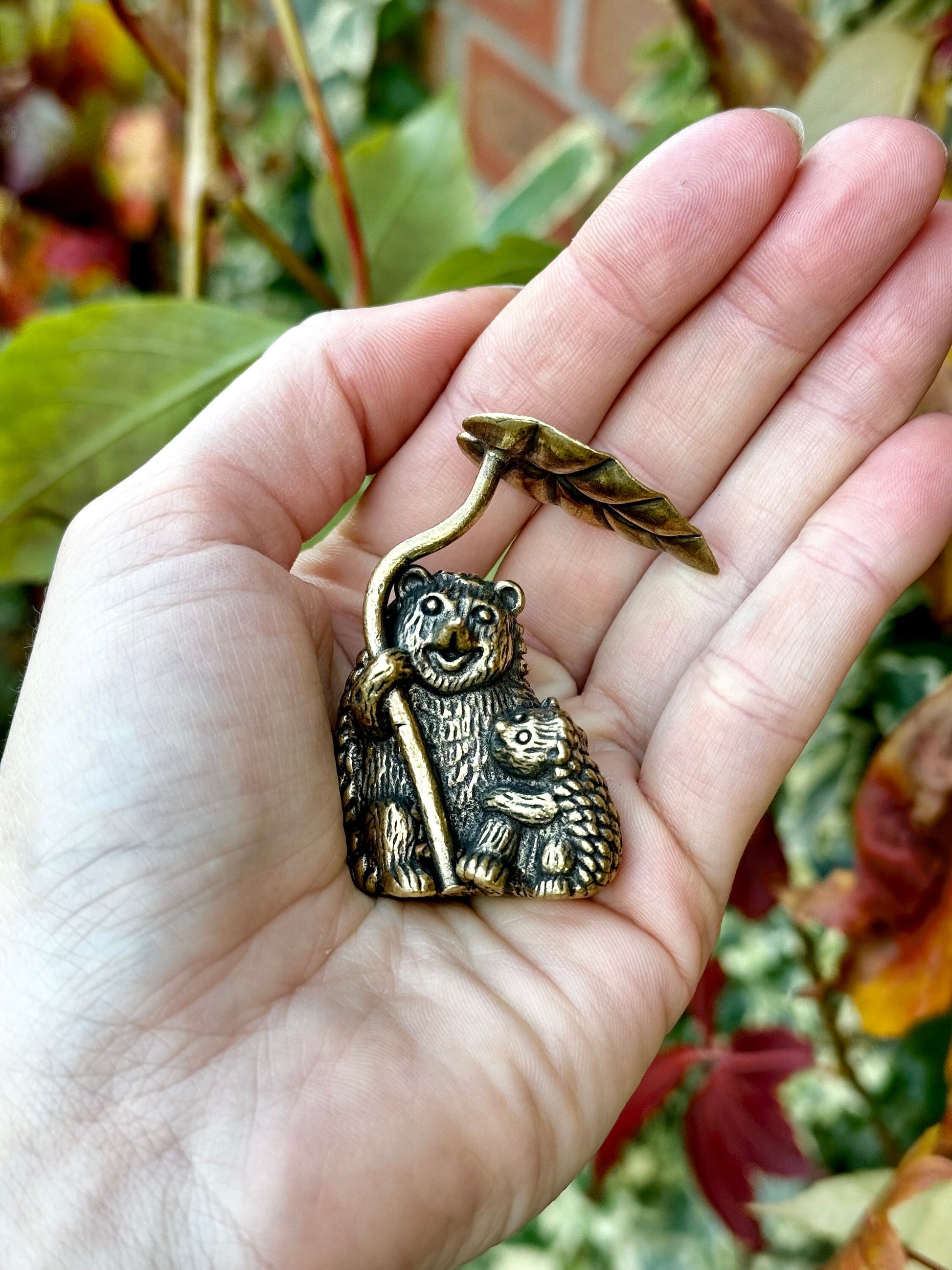 Happy Hedgehog family miniature, solid brass hedgehogs figurines, Forest animal, Fine craftsmanship, Little hedgehogs ornament