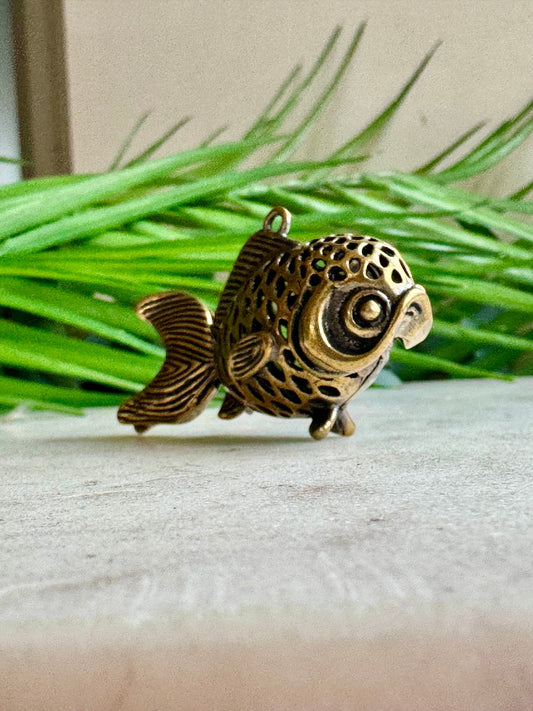 Creative Solid Brass Golden Fish Keyring, Fish Key Chain Pendant Craft Gift, Creative gift for fish lovers