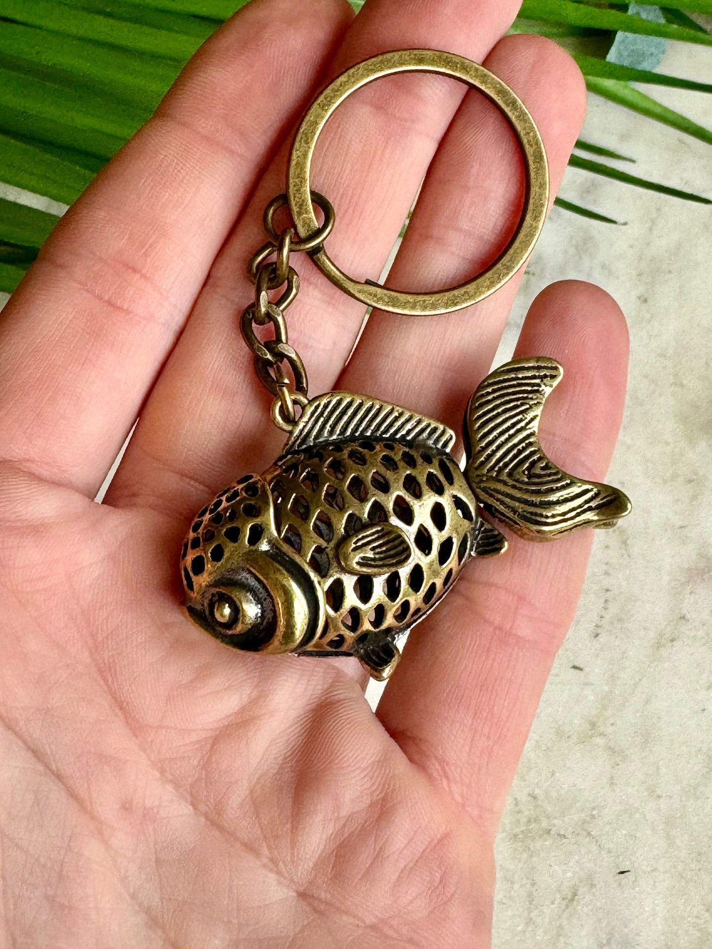 Creative Solid Brass Golden Fish Keyring, Fish Key Chain Pendant Craft Gift, Creative gift for fish lovers