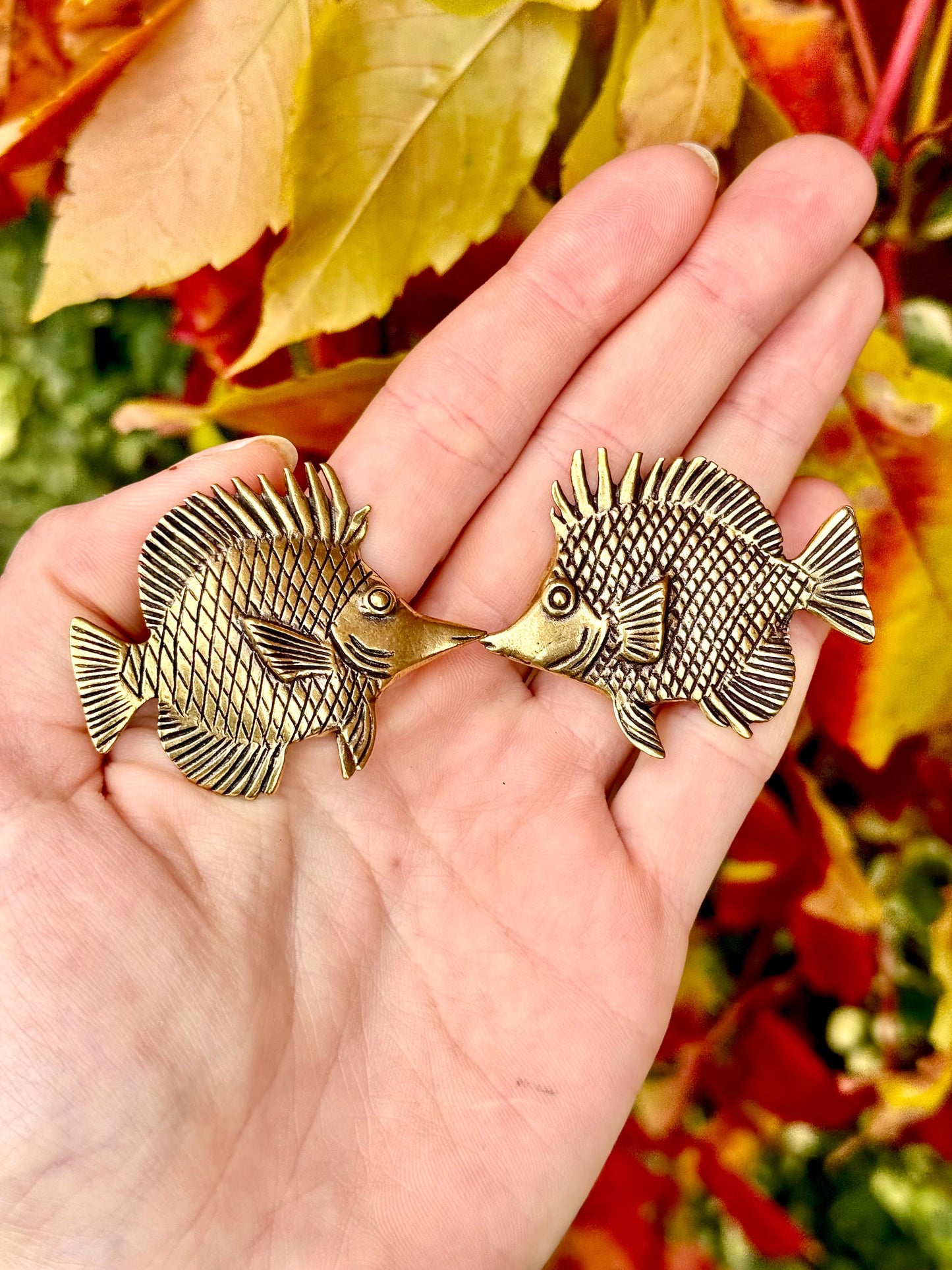 Mini Brass angelfish fish ornament, Aquarium Statue, Sea Figurine, Tiny Animal, Gold Miniature, Metal Art Desk Accessories, Paperwe