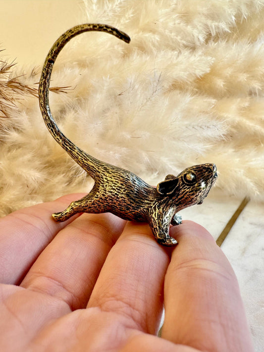 Cute cool style Stretching mouse figurine, solid brass figurine, metal mouse statuette, brass pendant, cool gift