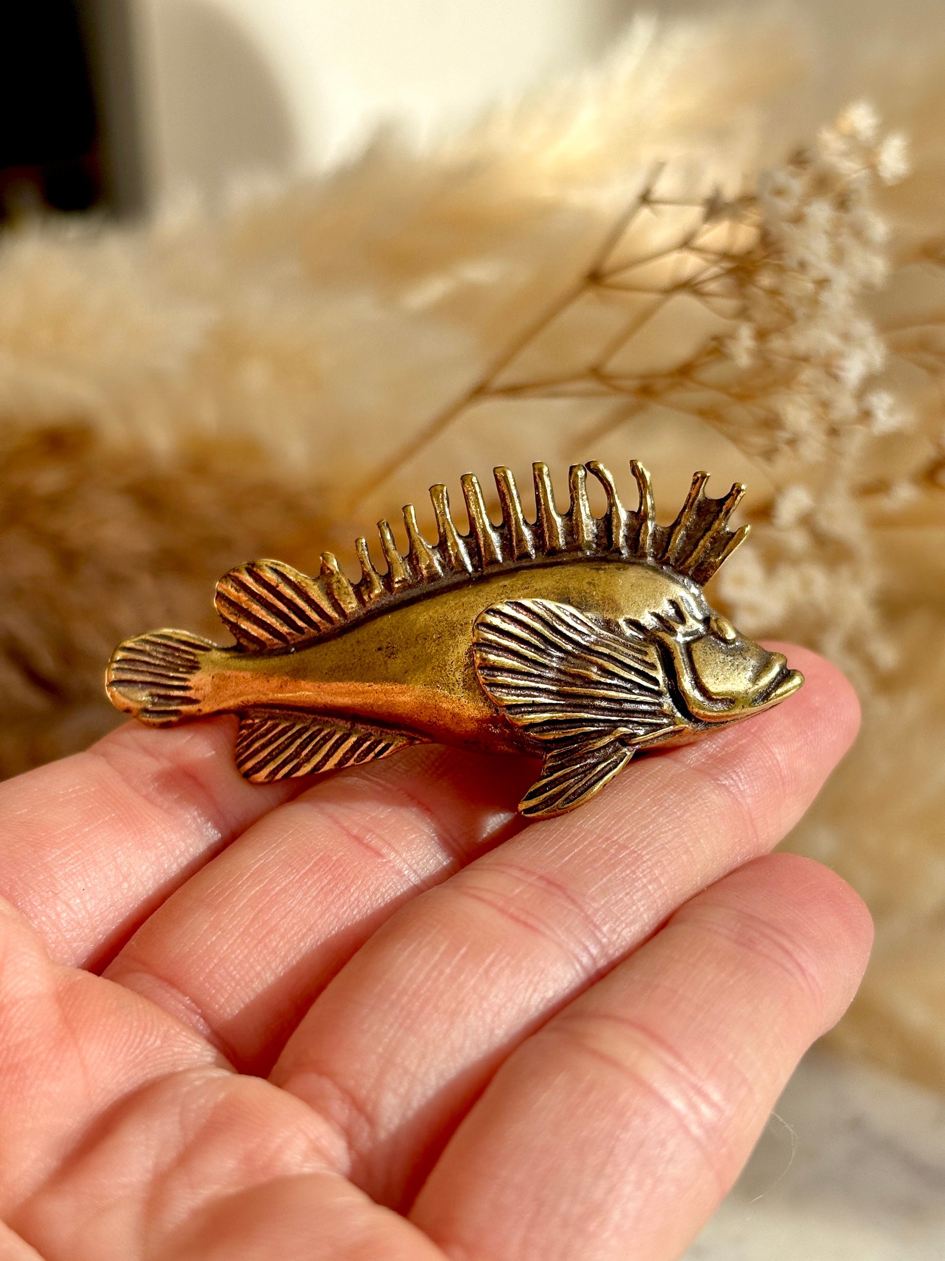 Beautiful solid brass Sea ravens fish miniature, rare fish metal figurine, metal craftsmanship fish figurine, collectible gift for fisherman