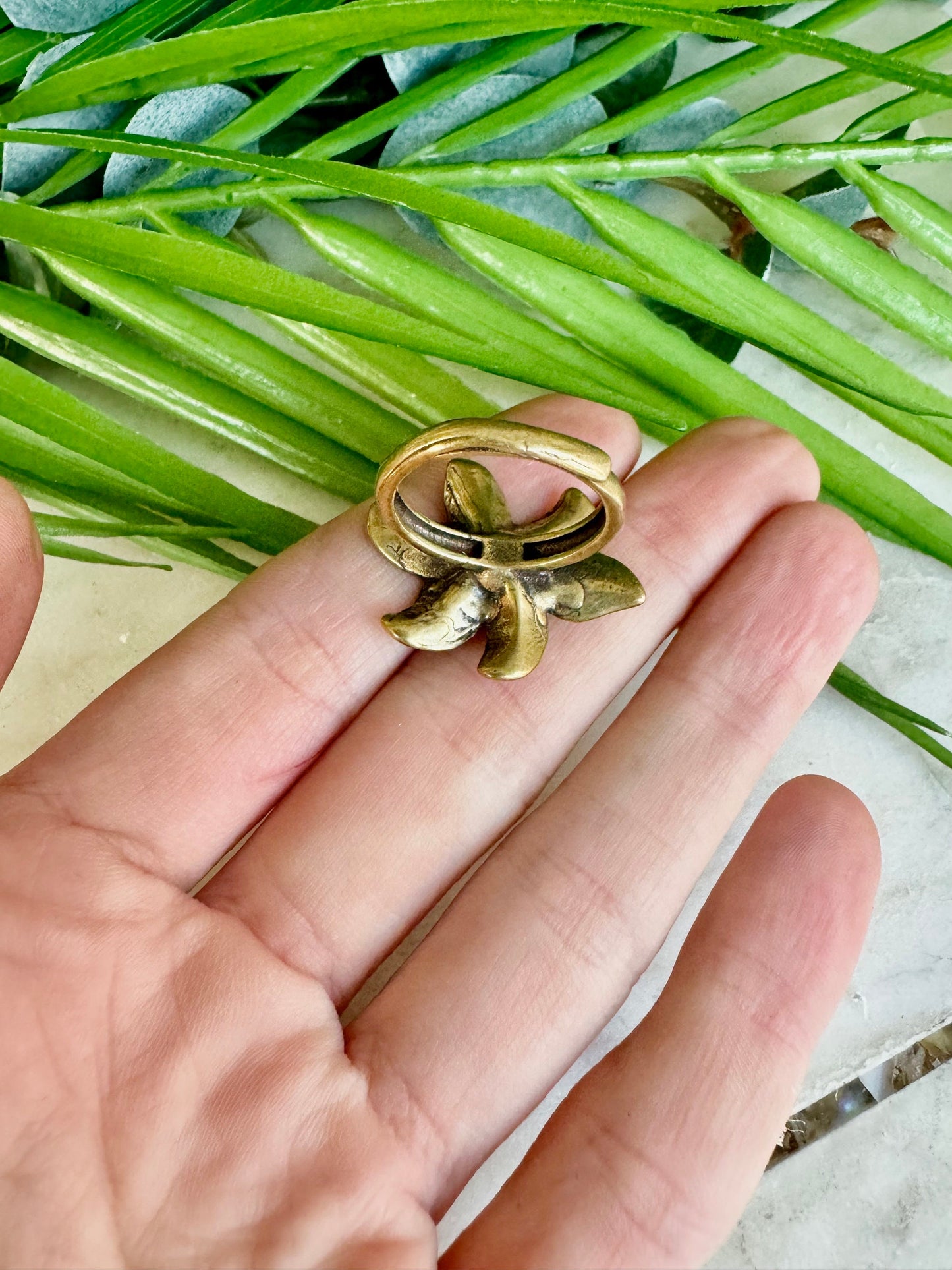 Beautiful solid brass lily flower ring, poinsettia Flowers metal ring, blossoming Floral adjustable ring
