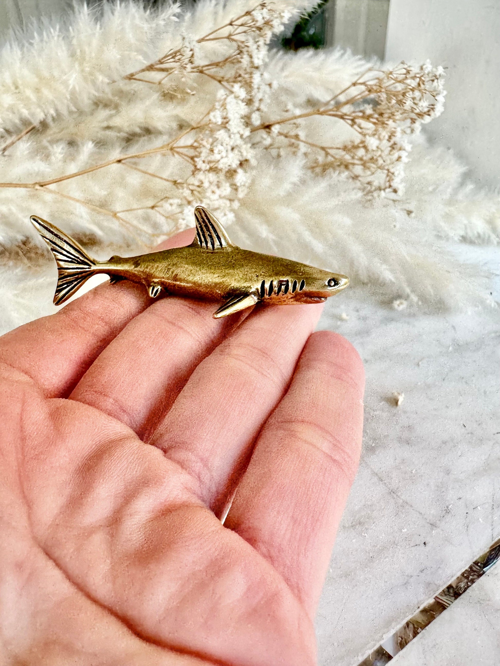 Fine craftsmanship solid brass shark sculpture, shark paperweight, metal sea creatures decoration, adventure lovers gift