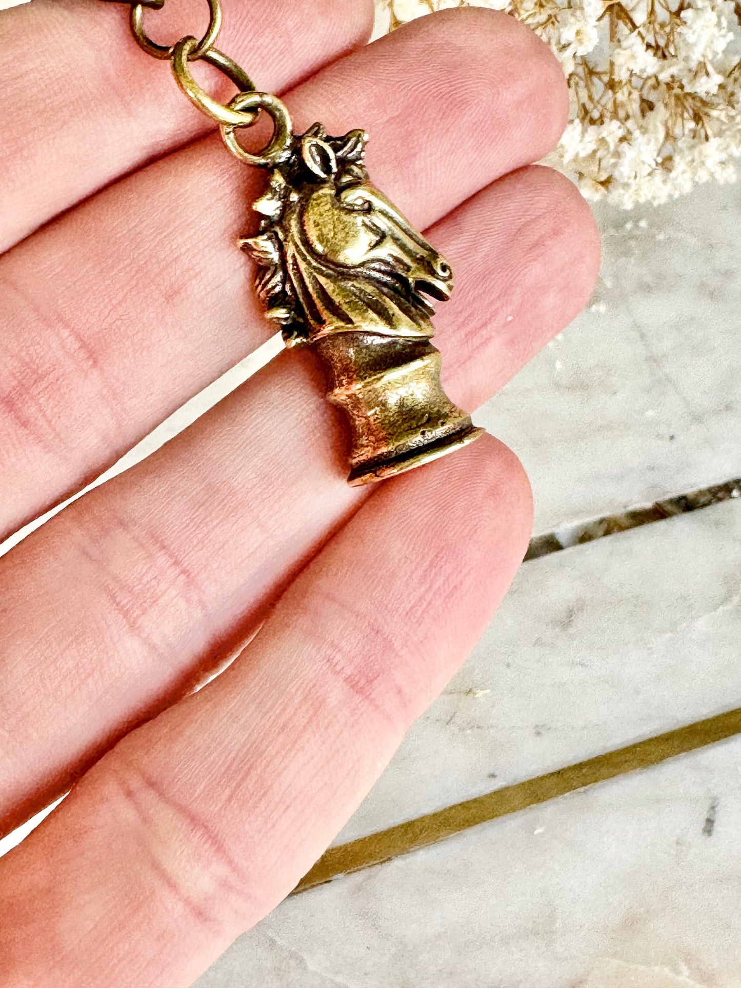Brass Chess Knight Figurine Keychain, Brass Horse Head Pendant, Fashionable Car Keyring, Chess-mat player gift