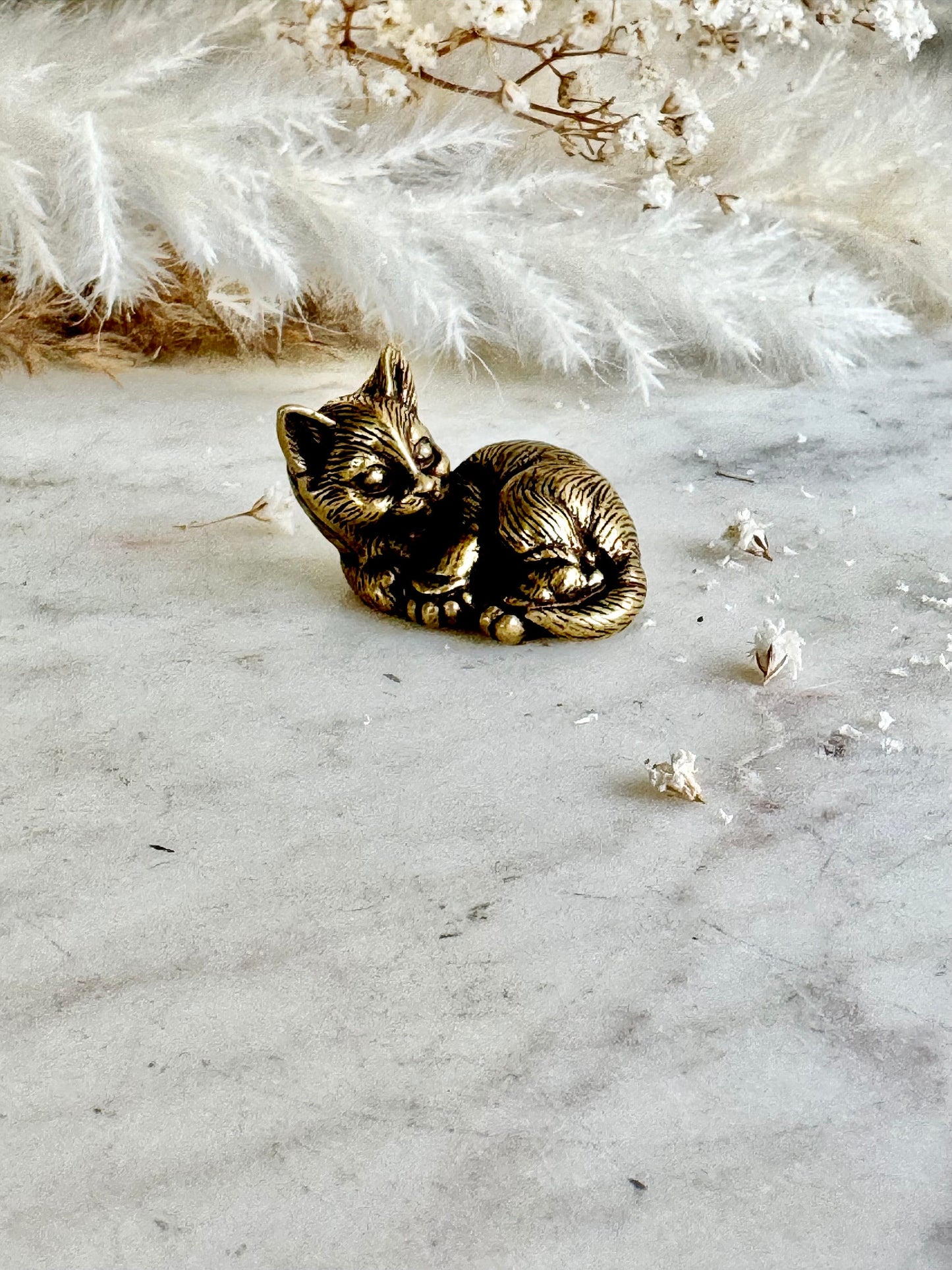 Solid brass Resting cat figurine, kitty miniature , Collectible cat statuette, Gift for cat lover, Adorable kitten ornament